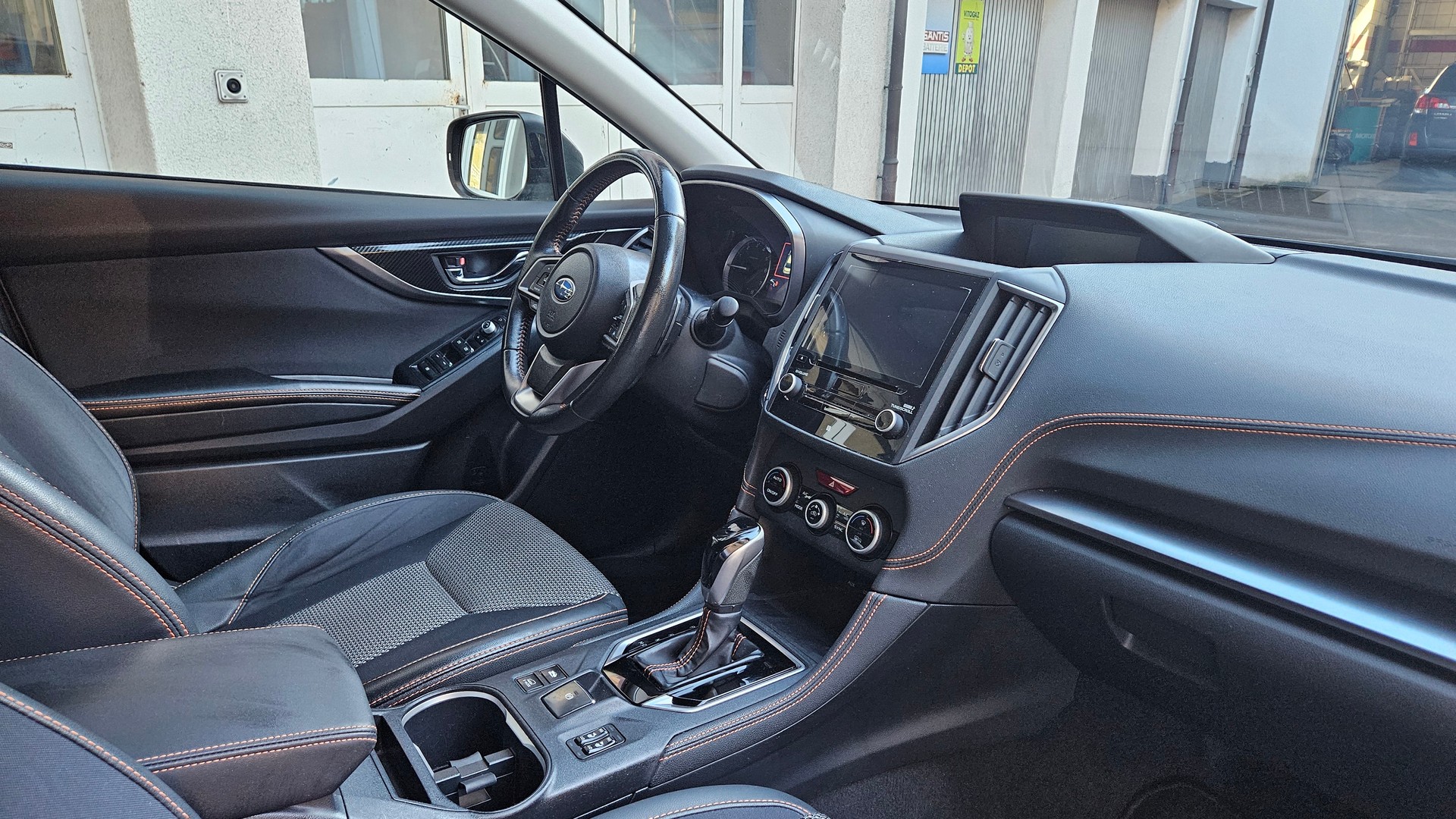 SUBARU XV 2.0 Swiss AWD Lineartronic-image-15