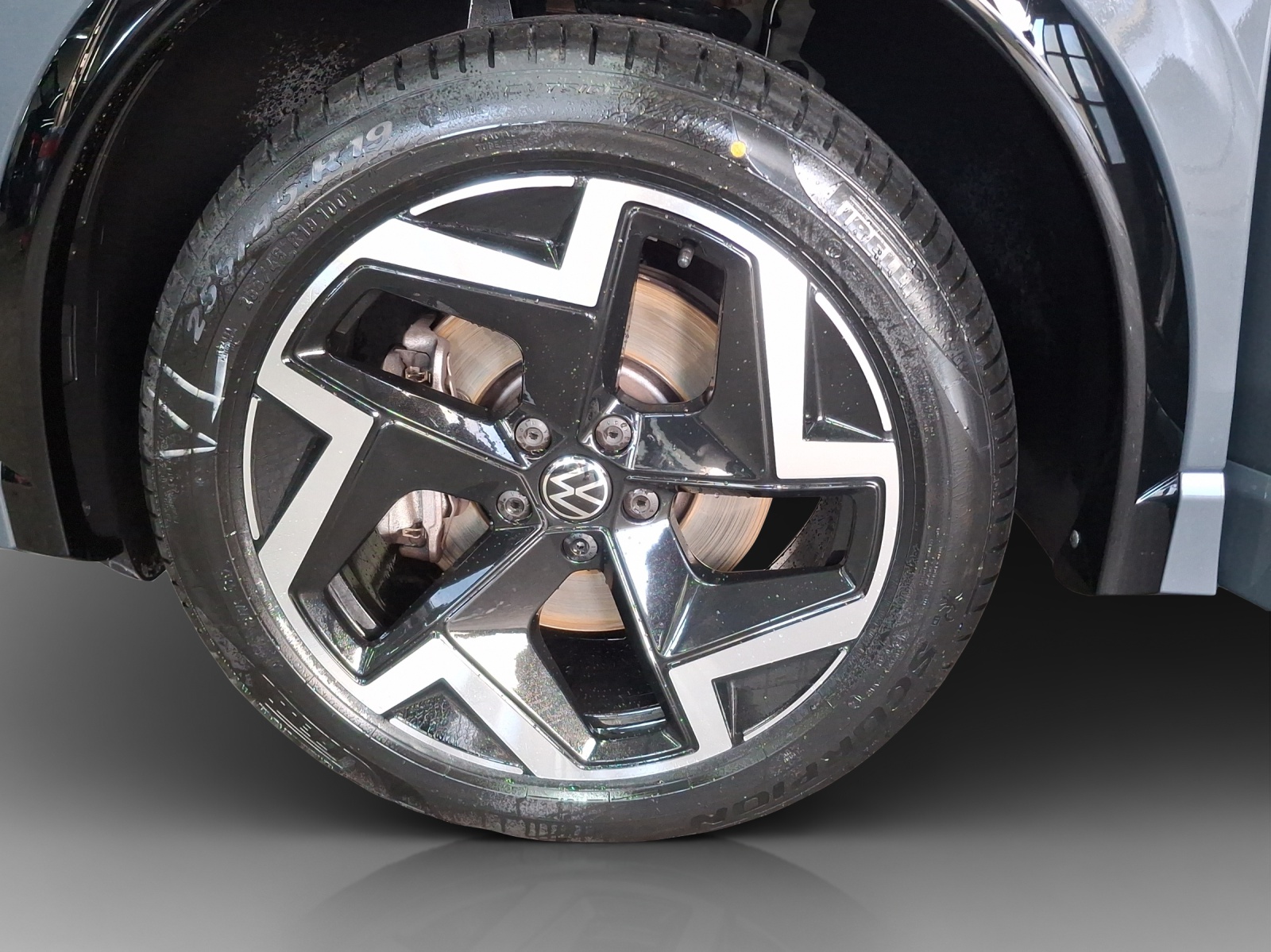 VW Tiguan 2.0 TDI SCR R-Line 4Motion DSG-image-14