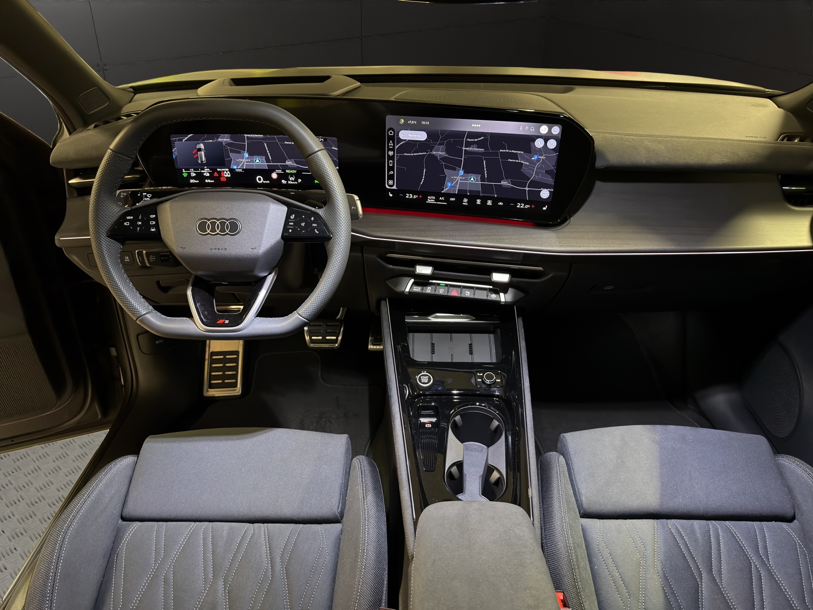 AUDI Q3 Sportback e-hybrid 200 kW S tronig-image-9