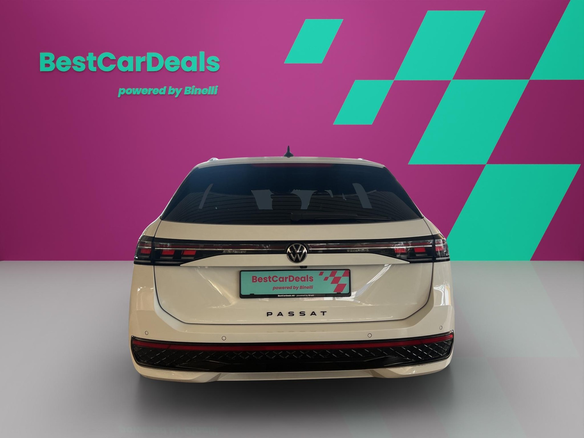 VW Passat Variant 2.0 TDI R-Line DSG 4motion-image-3