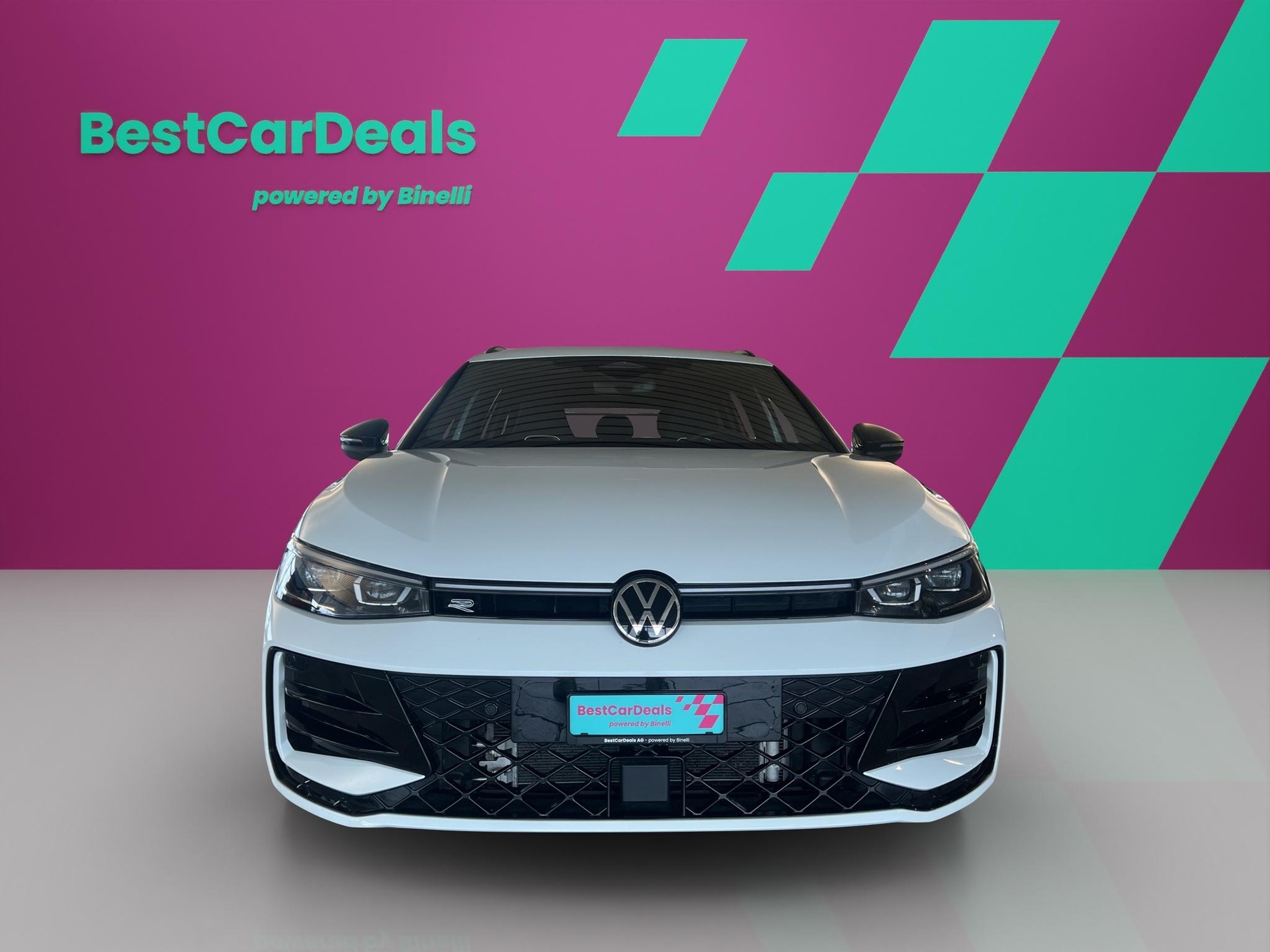 VW Passat Variant 2.0 TDI R-Line DSG 4motion-image-7