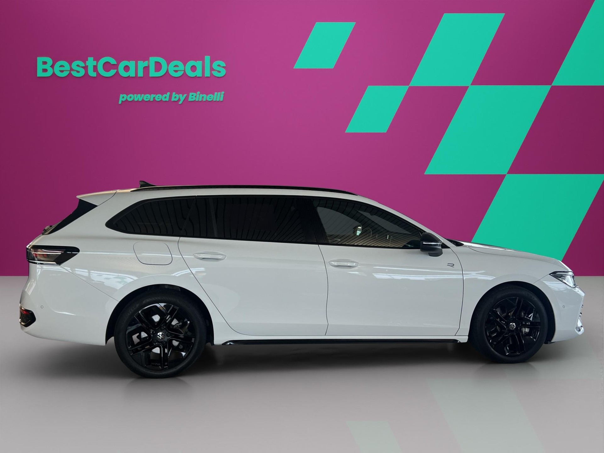 VW Passat Variant 2.0 TDI R-Line DSG 4motion-image-1