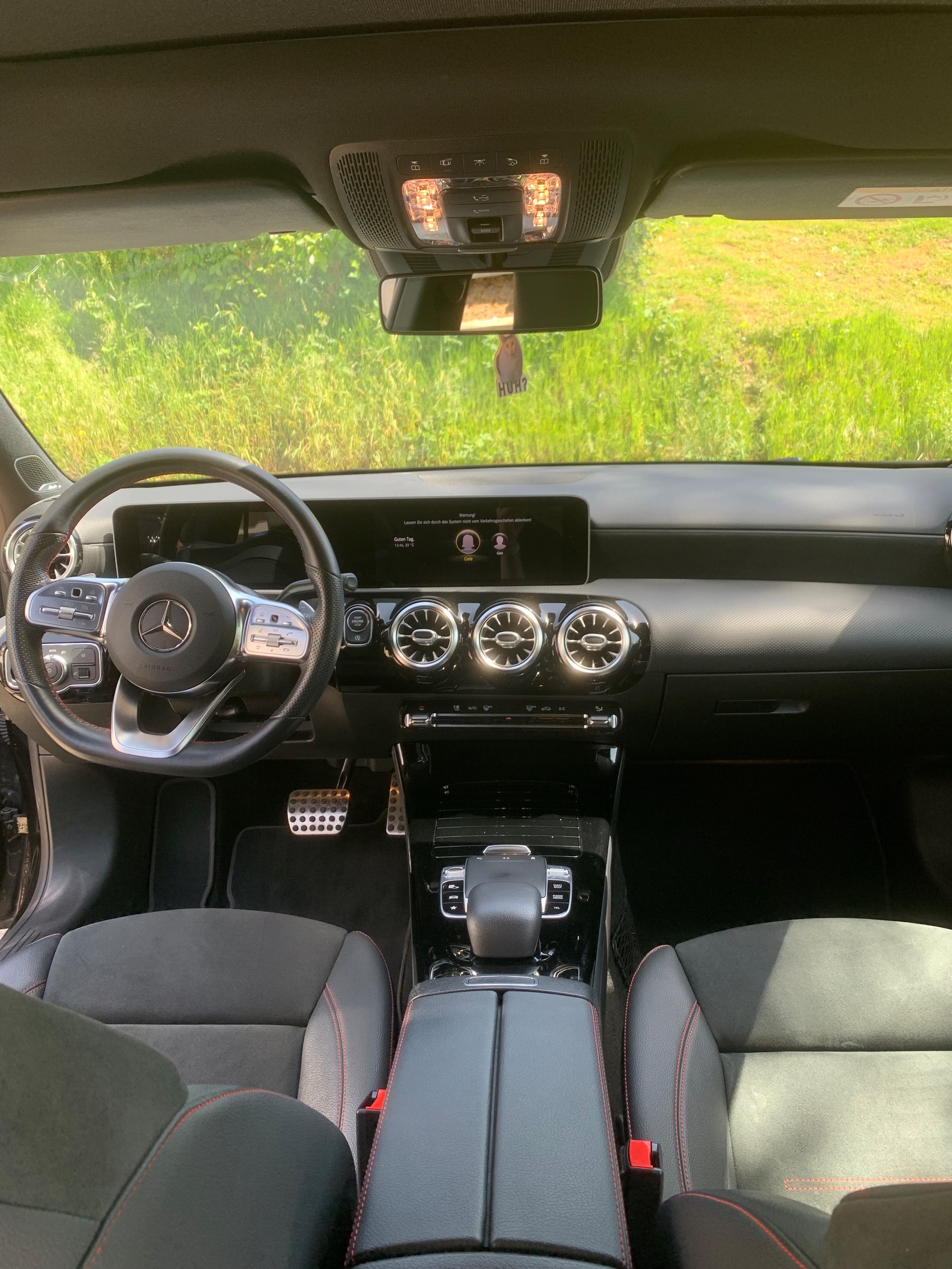 MERCEDES-BENZ A 250 4Matic AMG Line 4Matic 7G-DCT-image-2