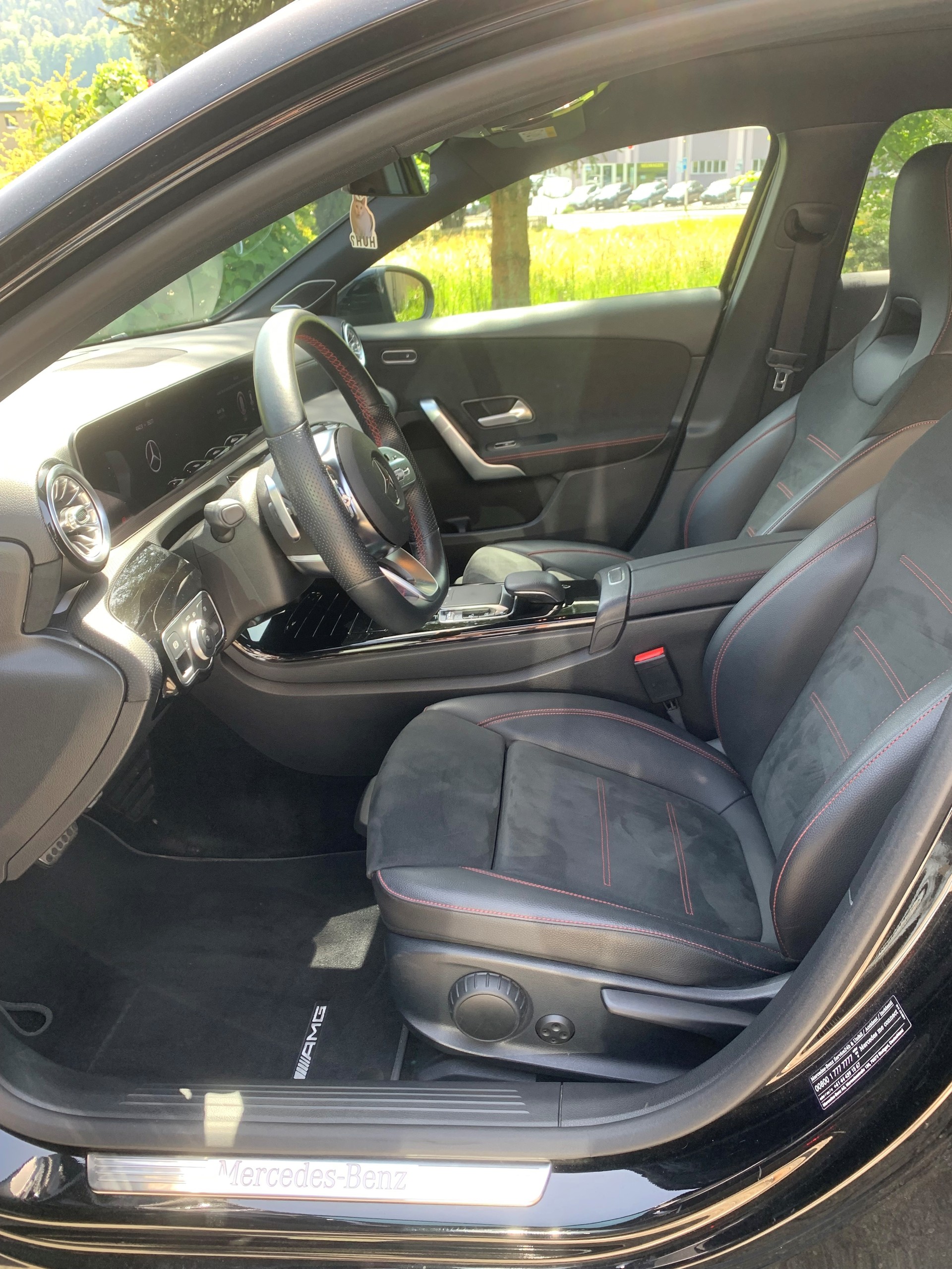 MERCEDES-BENZ A 250 4Matic AMG Line 4Matic 7G-DCT-image-3