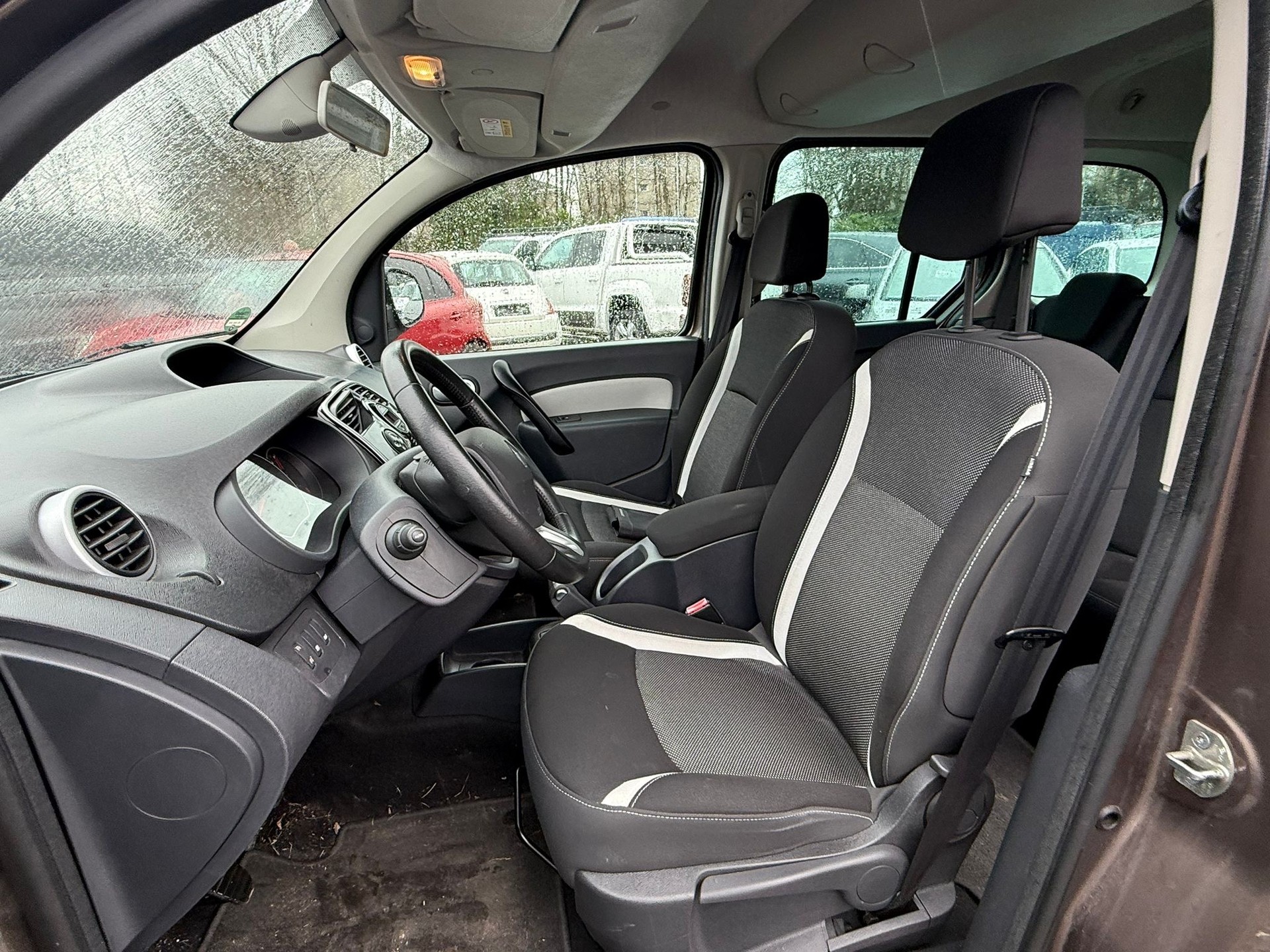 RENAULT Kangoo 1.2 16V Turbo Energy-image-11