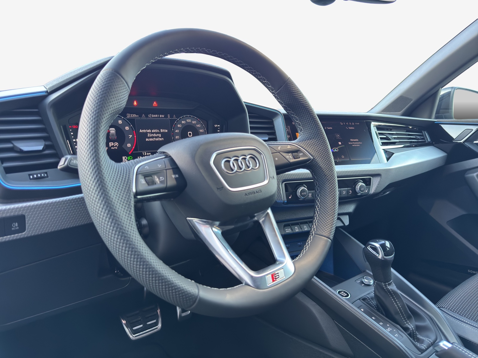AUDI A1 Sportback 30 TFSI S Line Attraction S-tronic-image-9
