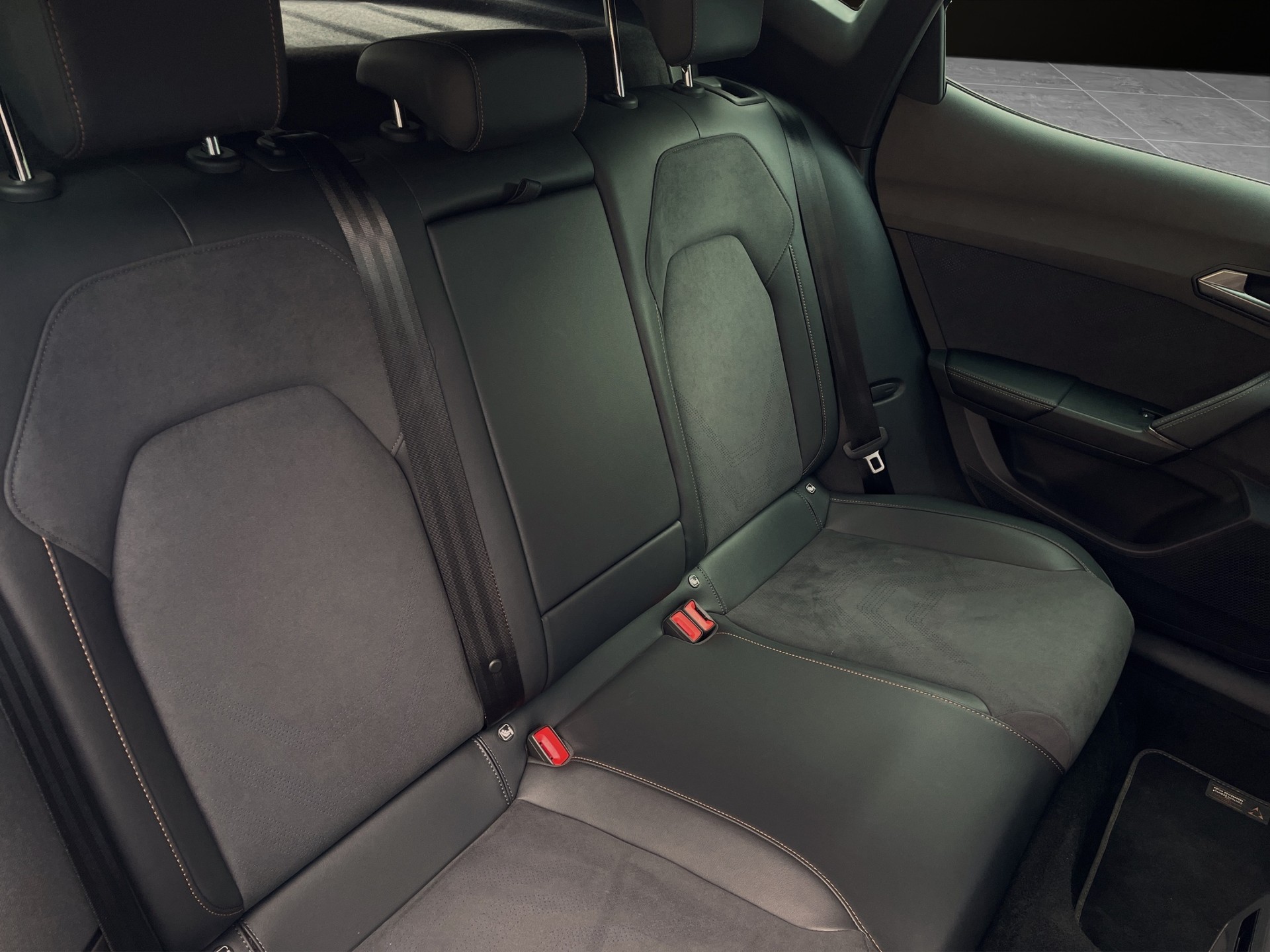 CUPRA Formentor 1.5 e-HYBRID pHEV VZ DSG-image-17