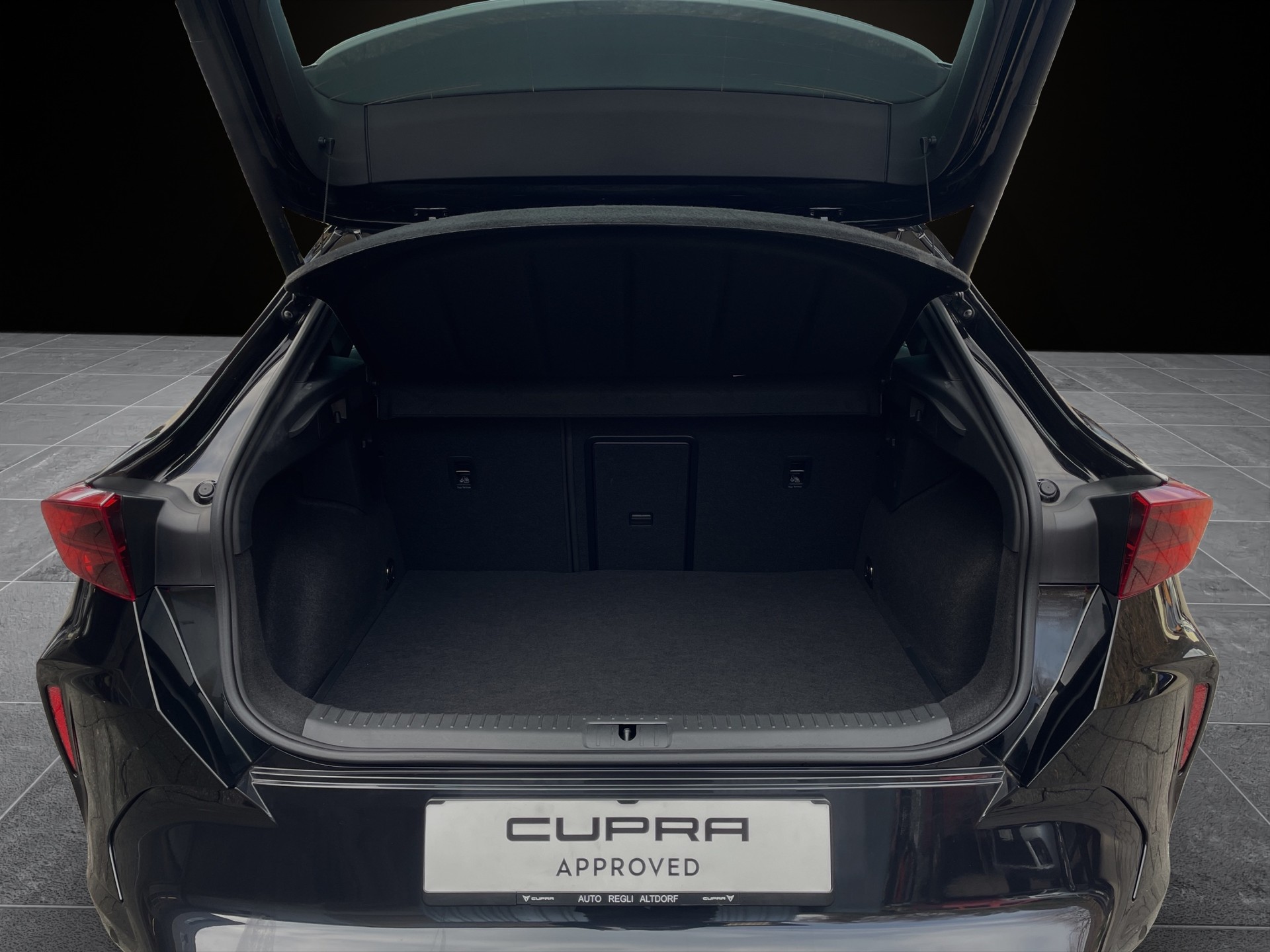 CUPRA Formentor 1.5 e-HYBRID pHEV VZ DSG-image-18