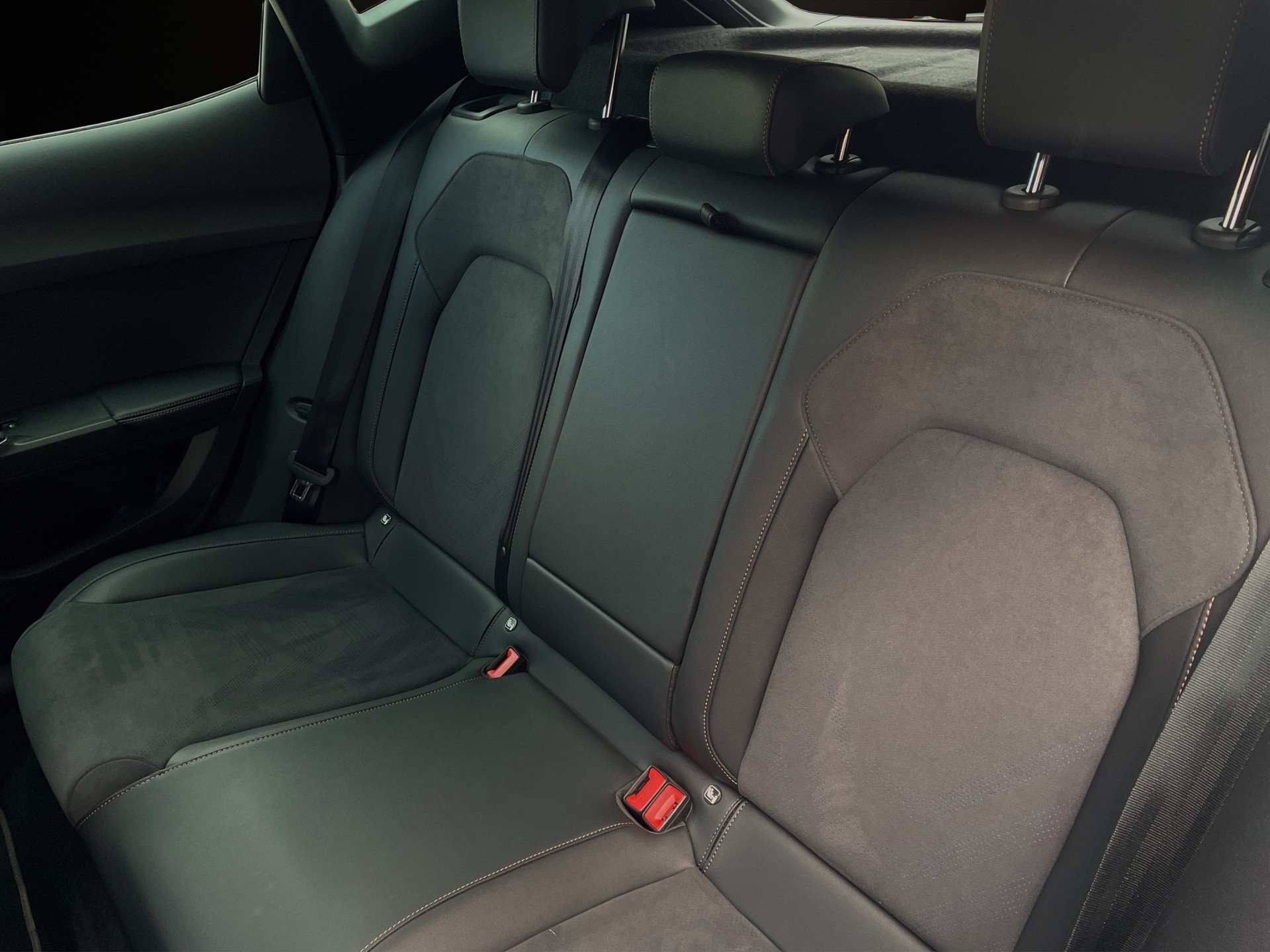 CUPRA Formentor 1.5 e-HYBRID pHEV VZ DSG-image-12