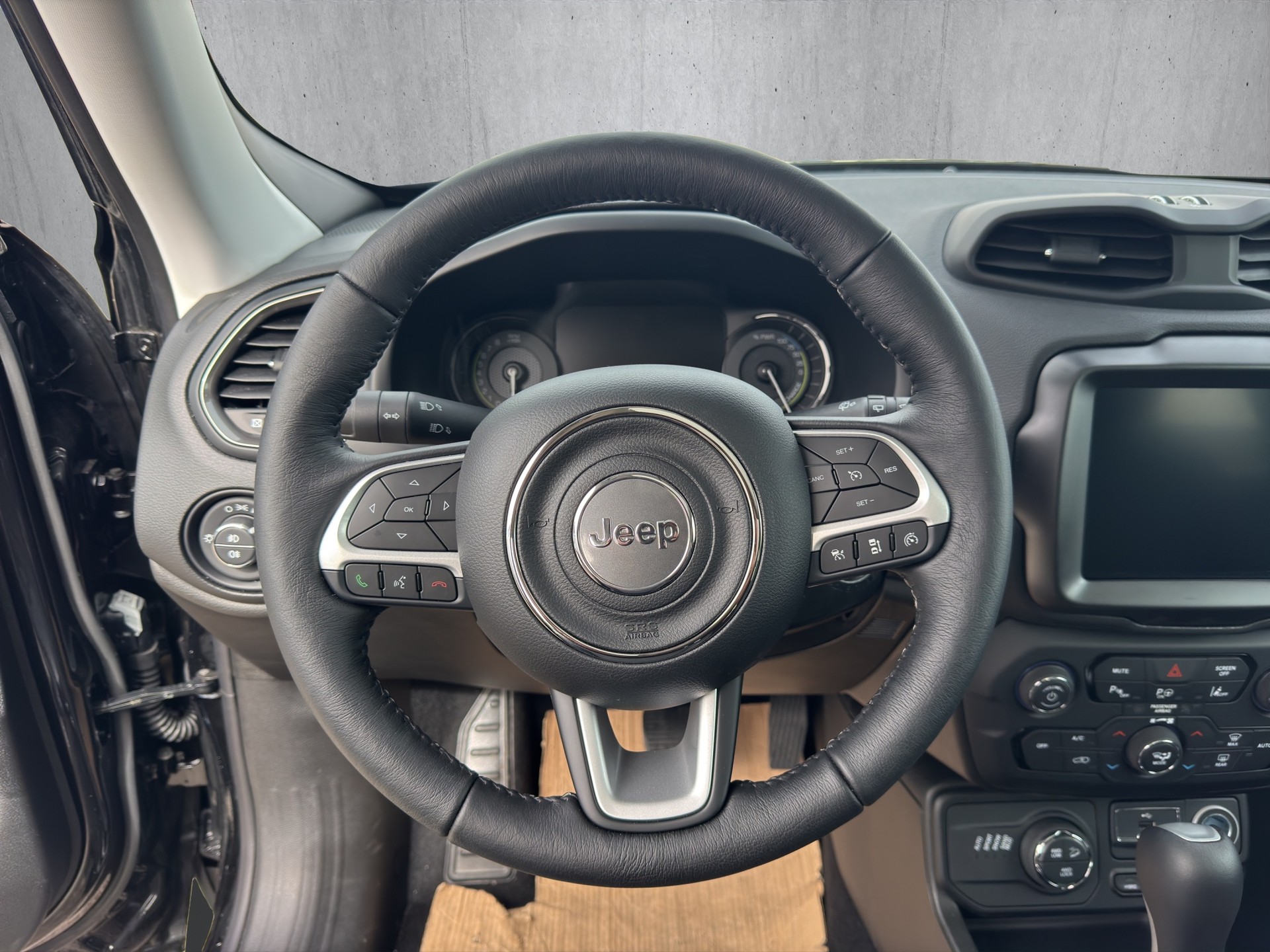 JEEP RENEGADE 4xe 1.3 190cv Swiss Limited Plus Sk-image-7