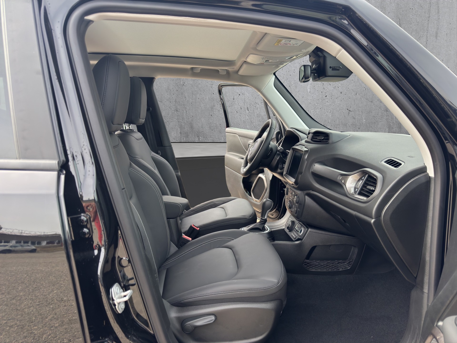 JEEP RENEGADE 4xe 1.3 190cv Swiss Limited Plus Sk-image-9