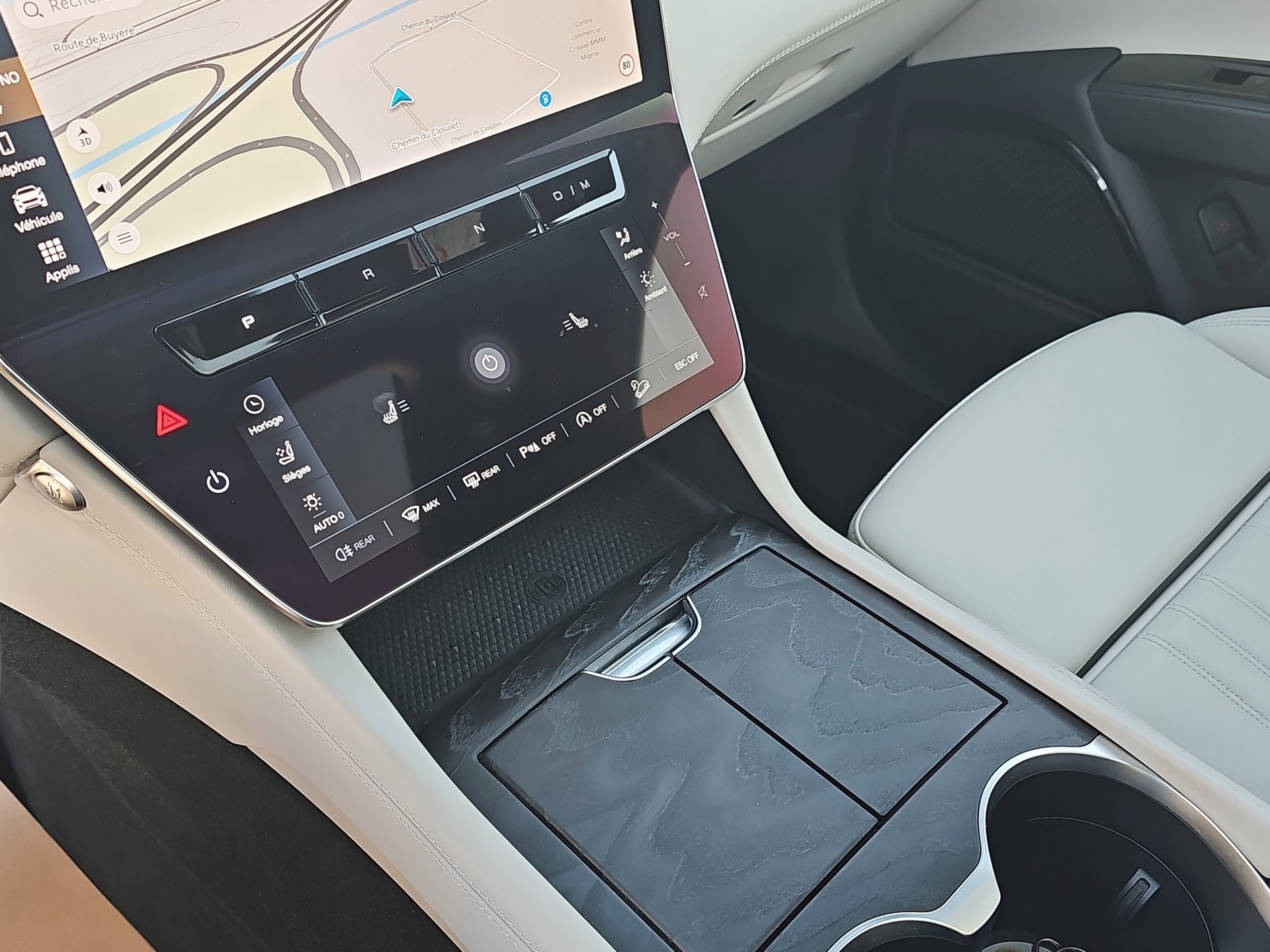 MASERATI Grecale 2.0 MHEV Modena Hybrid Automatica-image-19