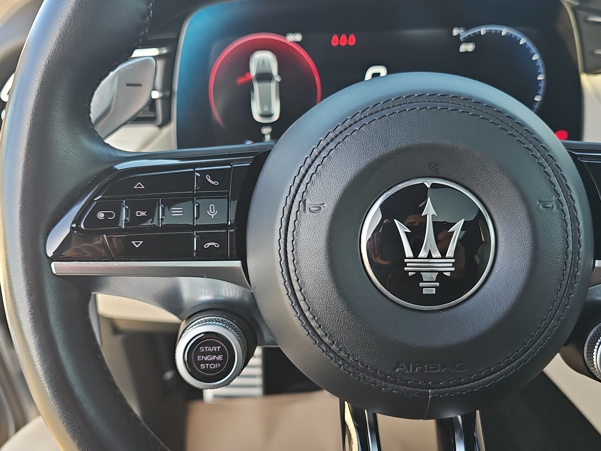 MASERATI Grecale 2.0 MHEV Modena Hybrid Automatica-image-15