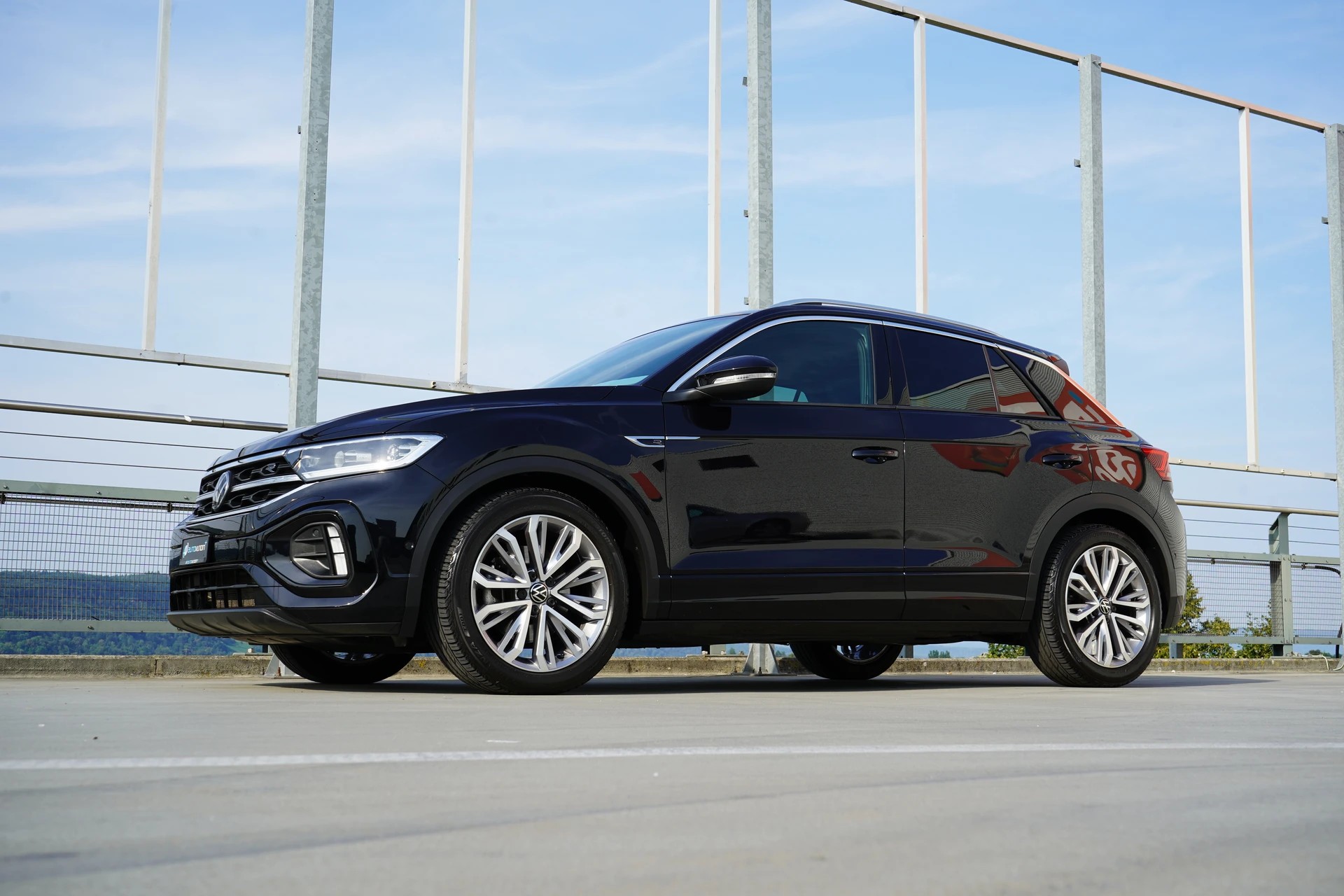VW T-ROC 2.0 TSI R-LINE DSG 4MOTION l 190 PS-image-11