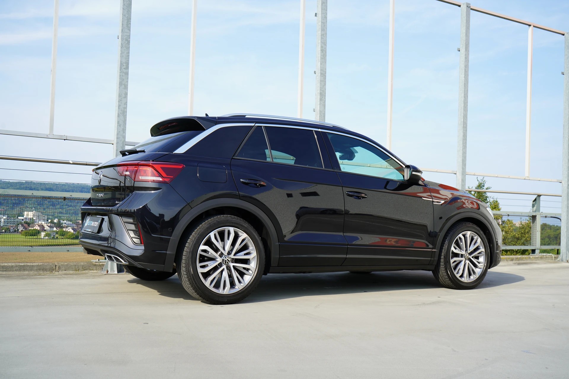 VW T-ROC 2.0 TSI R-LINE DSG 4MOTION l 190 PS-image-10