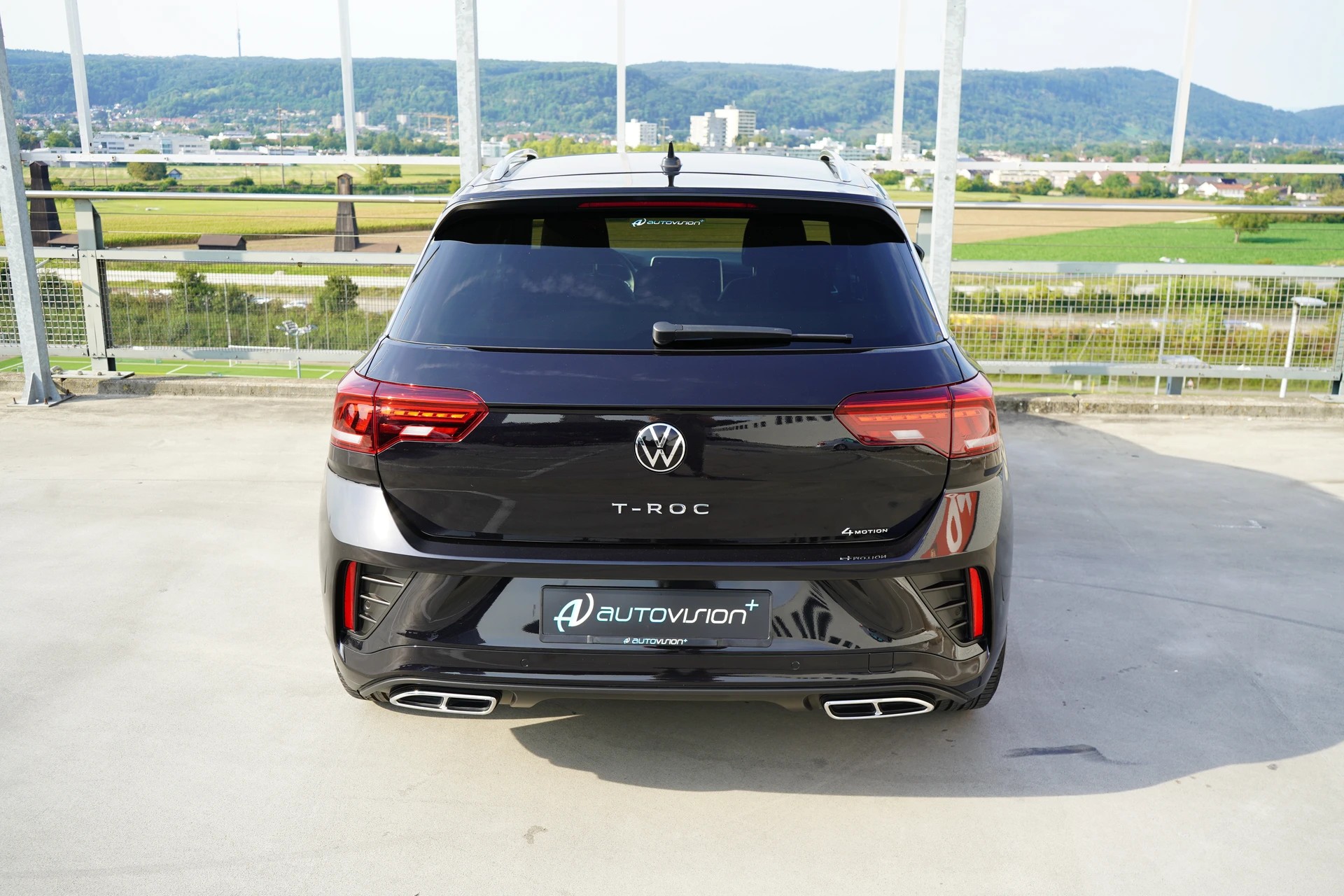 VW T-ROC 2.0 TSI R-LINE DSG 4MOTION l 190 PS-image-16