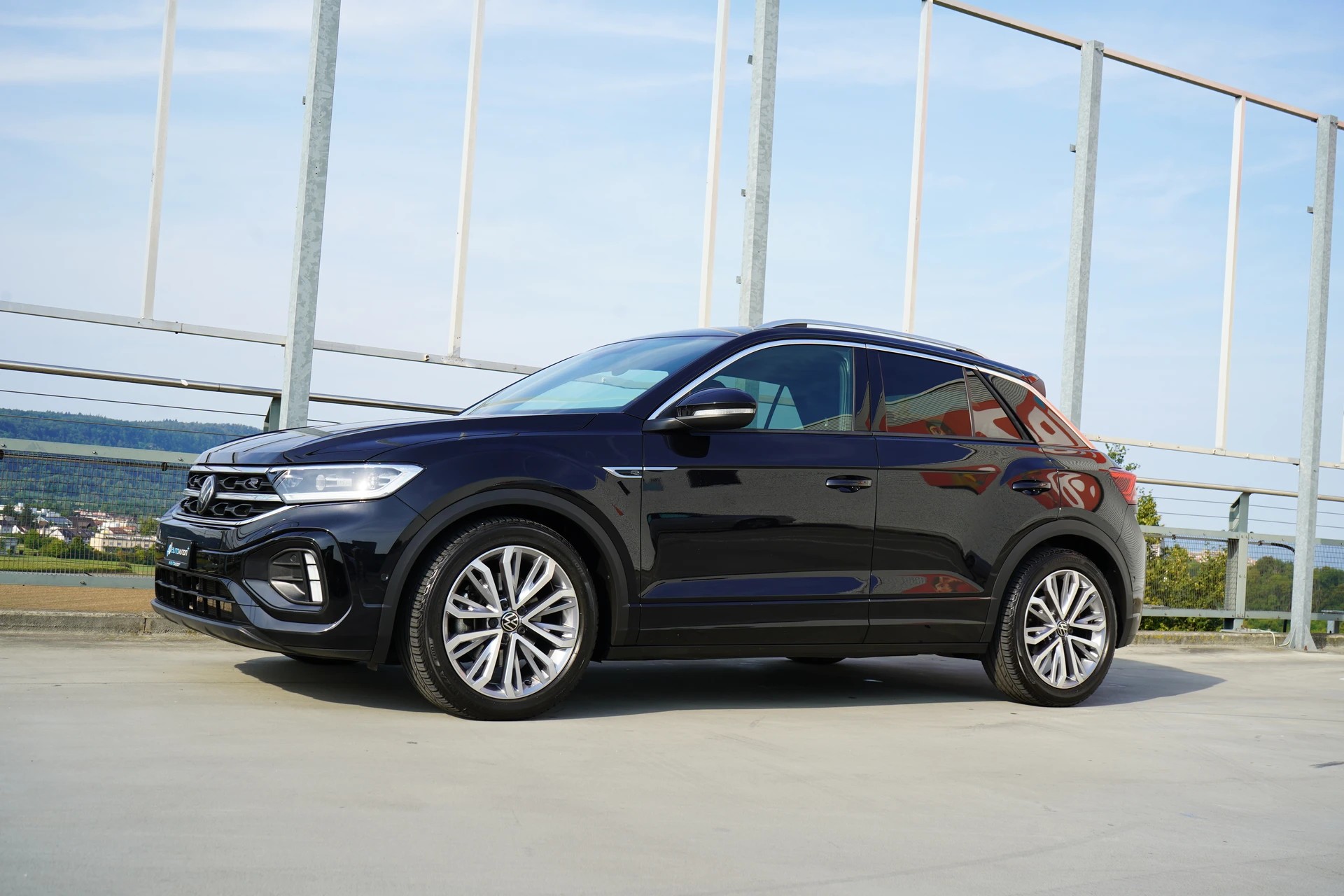 VW T-ROC 2.0 TSI R-LINE DSG 4MOTION l 190 PS-image-13