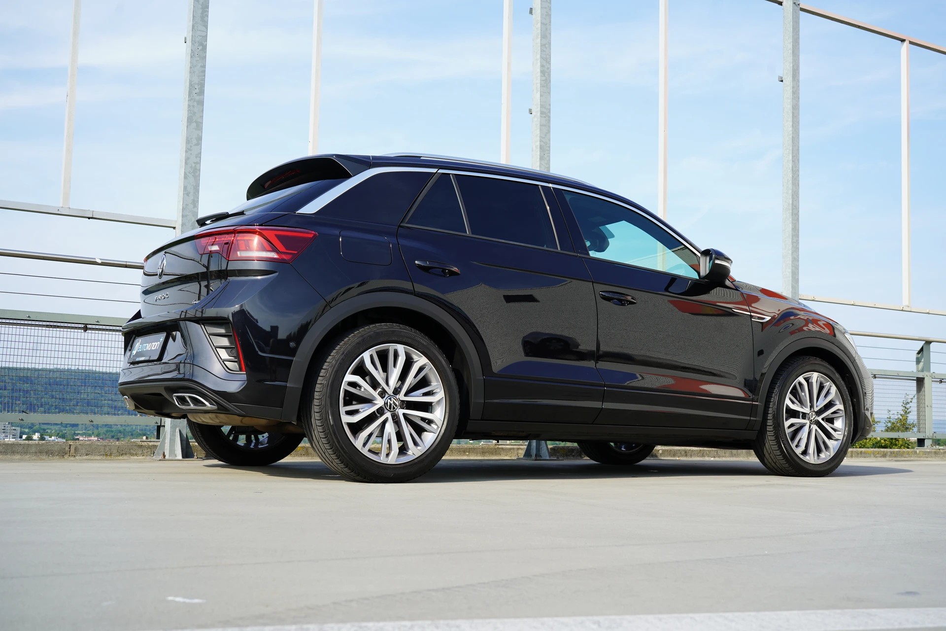 VW T-ROC 2.0 TSI R-LINE DSG 4MOTION l 190 PS-image-8
