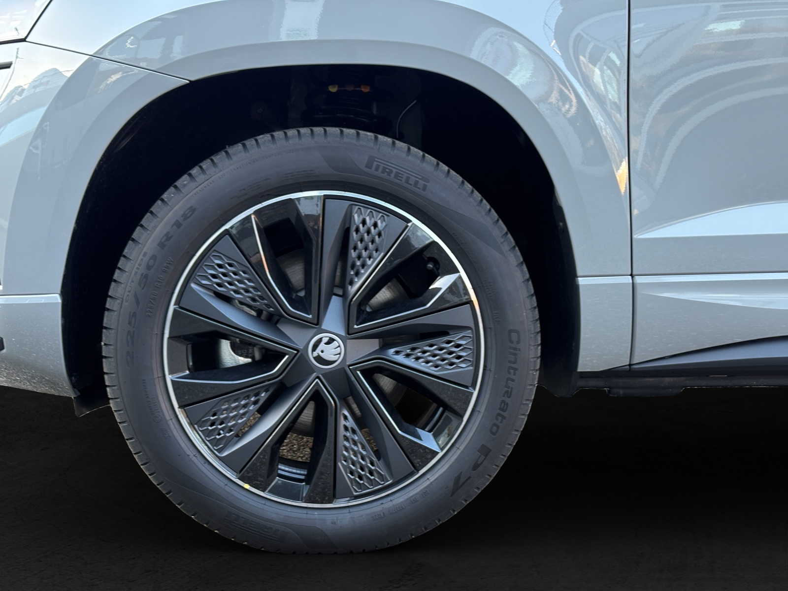 SKODA Karoq 2.0 TSI Dynamic Limited Edition 4x4 DSG-image-15