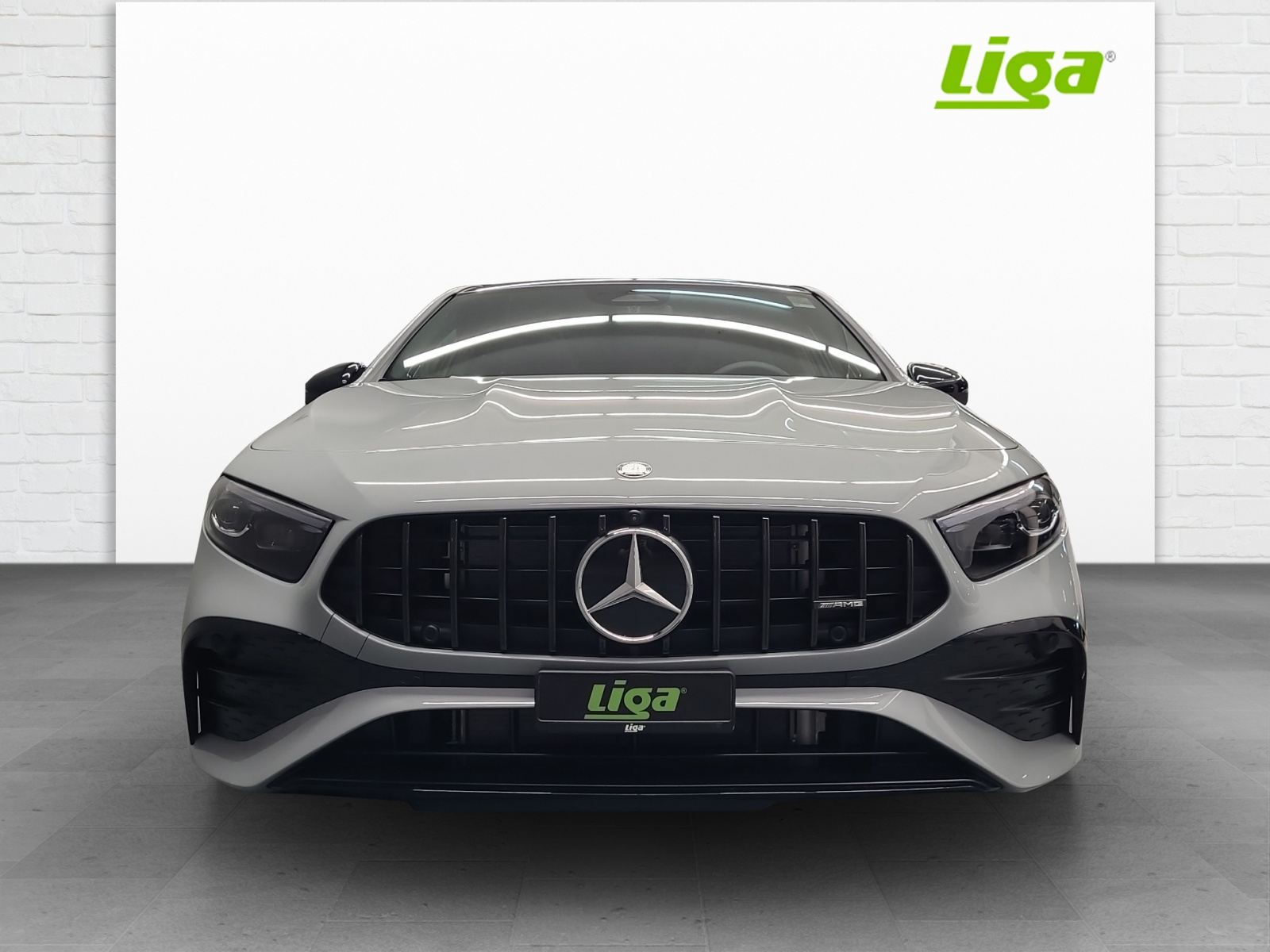 MERCEDES-BENZ AMG A 35 4Matic-image-2