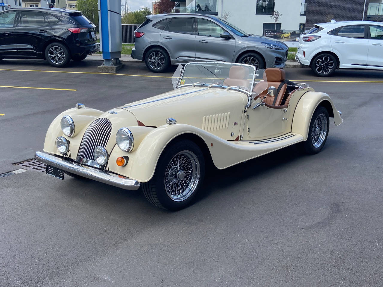 MORGAN PLUS 8-image-2