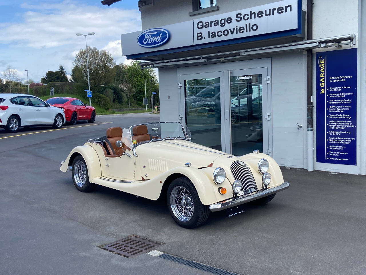 MORGAN PLUS 8