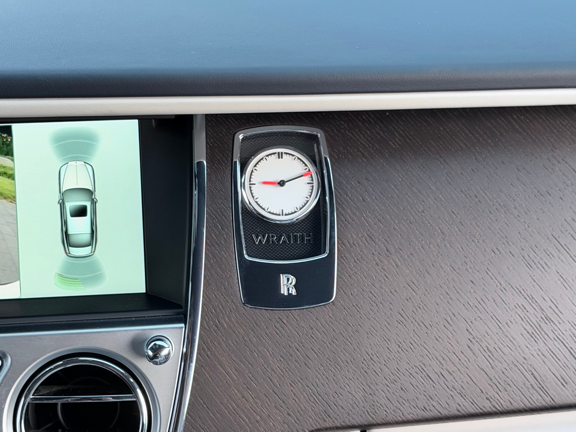 ROLLS-ROYCE Wraith 6.6 V12 Goodwood Bespoke-image-14