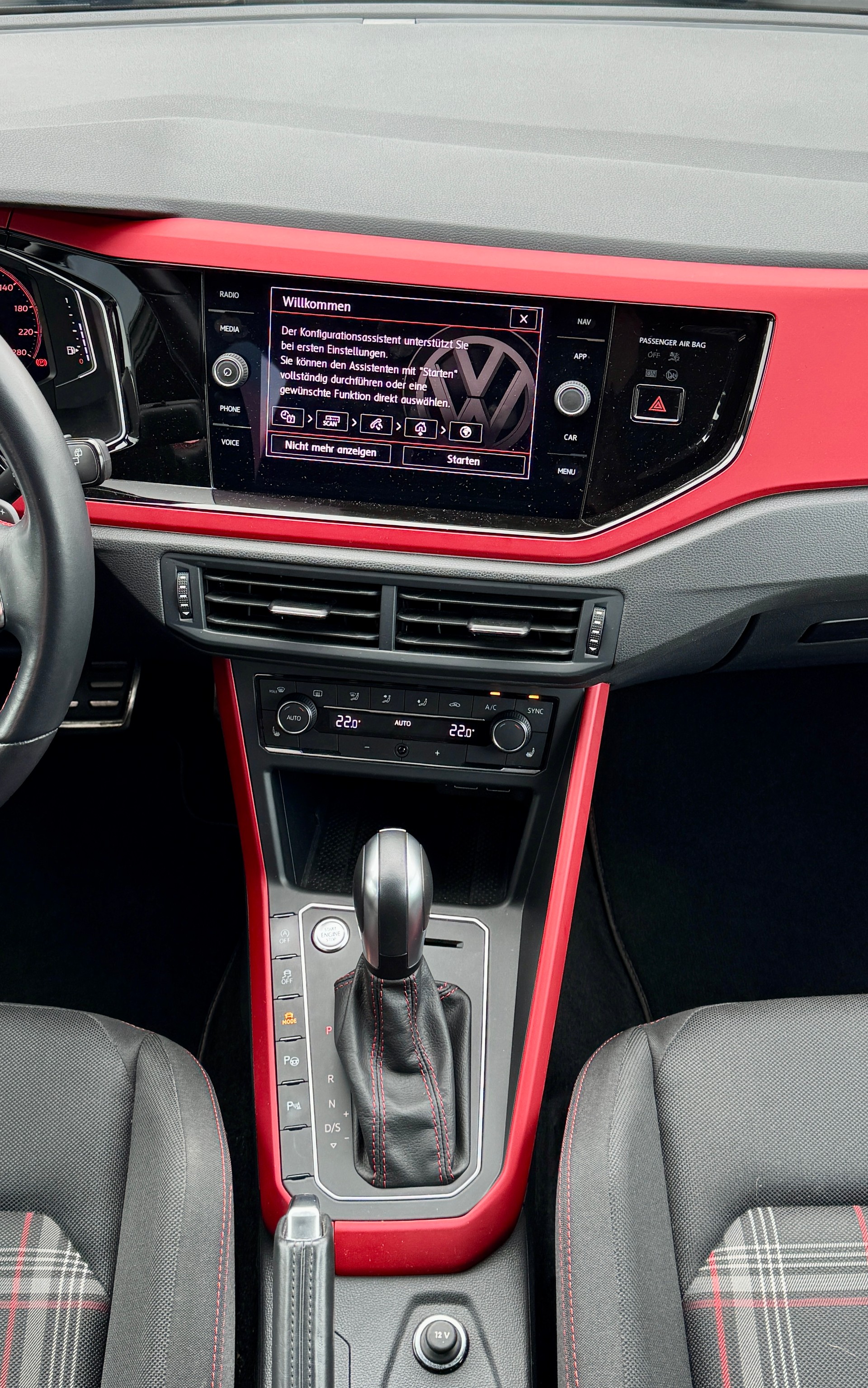 VW Polo 2.0 TSI GTI DSG-image-16