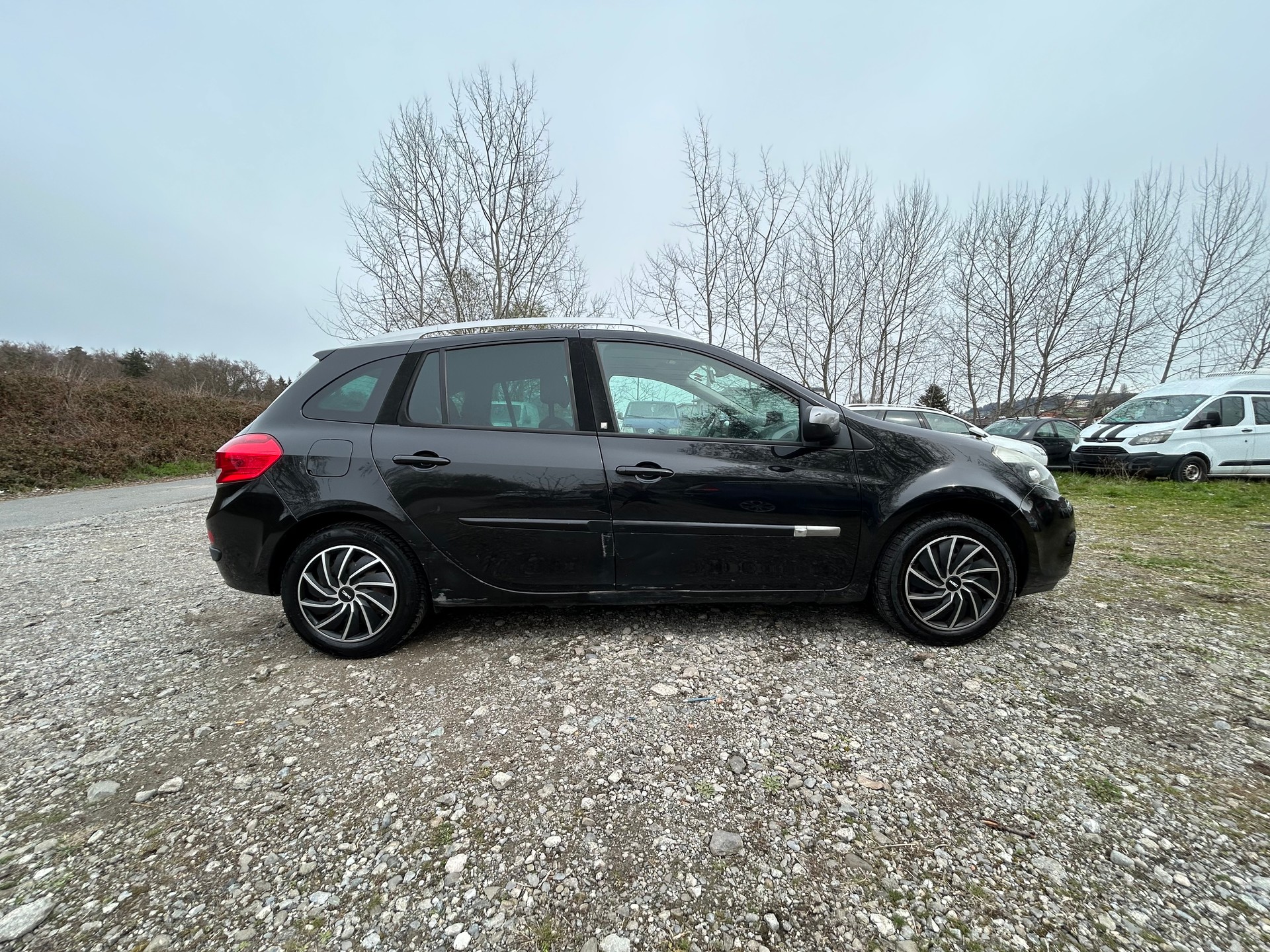 RENAULT Clio Grandtour 1.2 16V Turbo 20th Edition-image-2