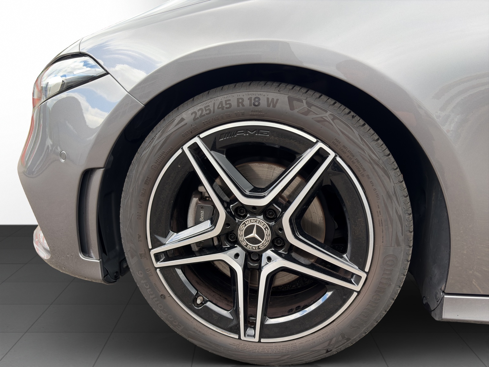 Image MERCEDES-BENZ A-200 A 200 AMG Line 4Matic