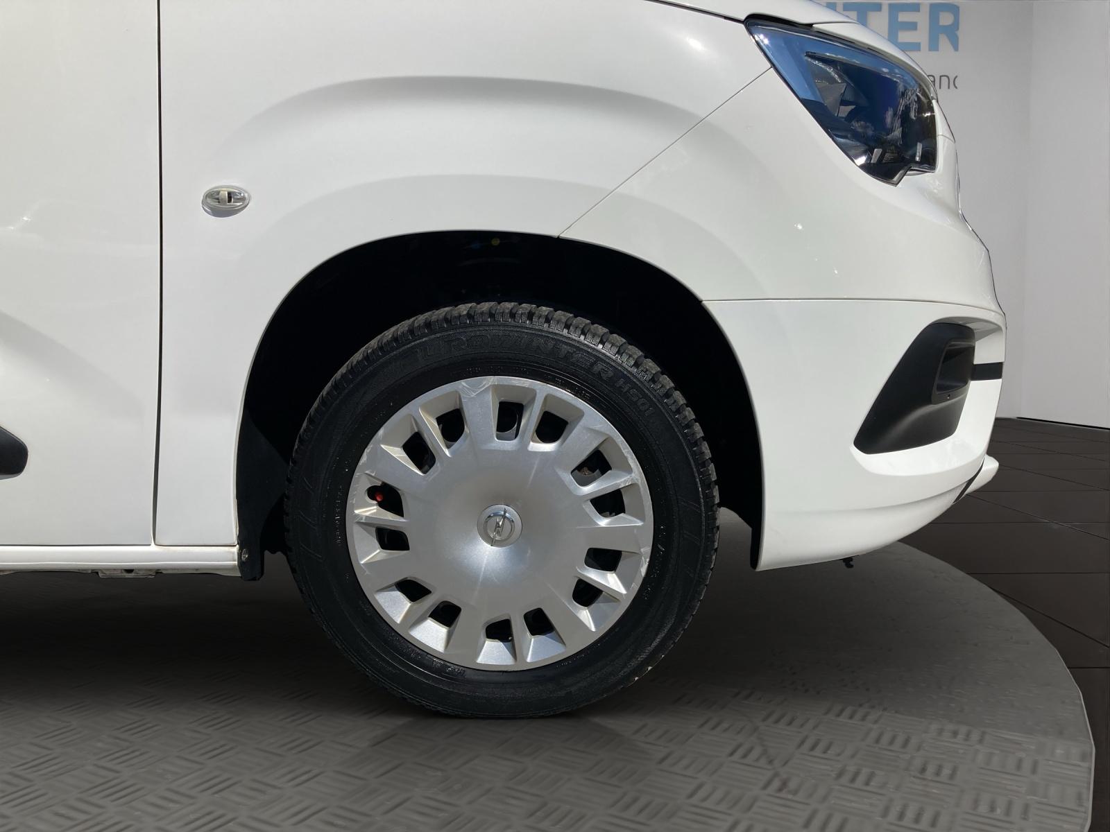 OPEL Combo Cargo 2.4 t XL 1.5 D S/S-image-17
