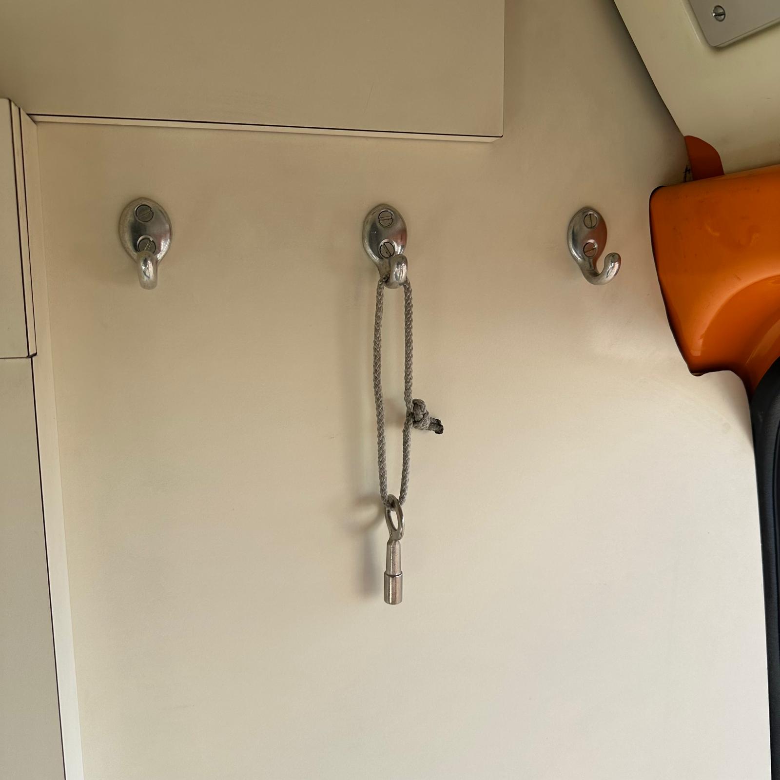 MERCEDES-BENZ Sprinter 314 Standard Hochdach 4x4-image-47