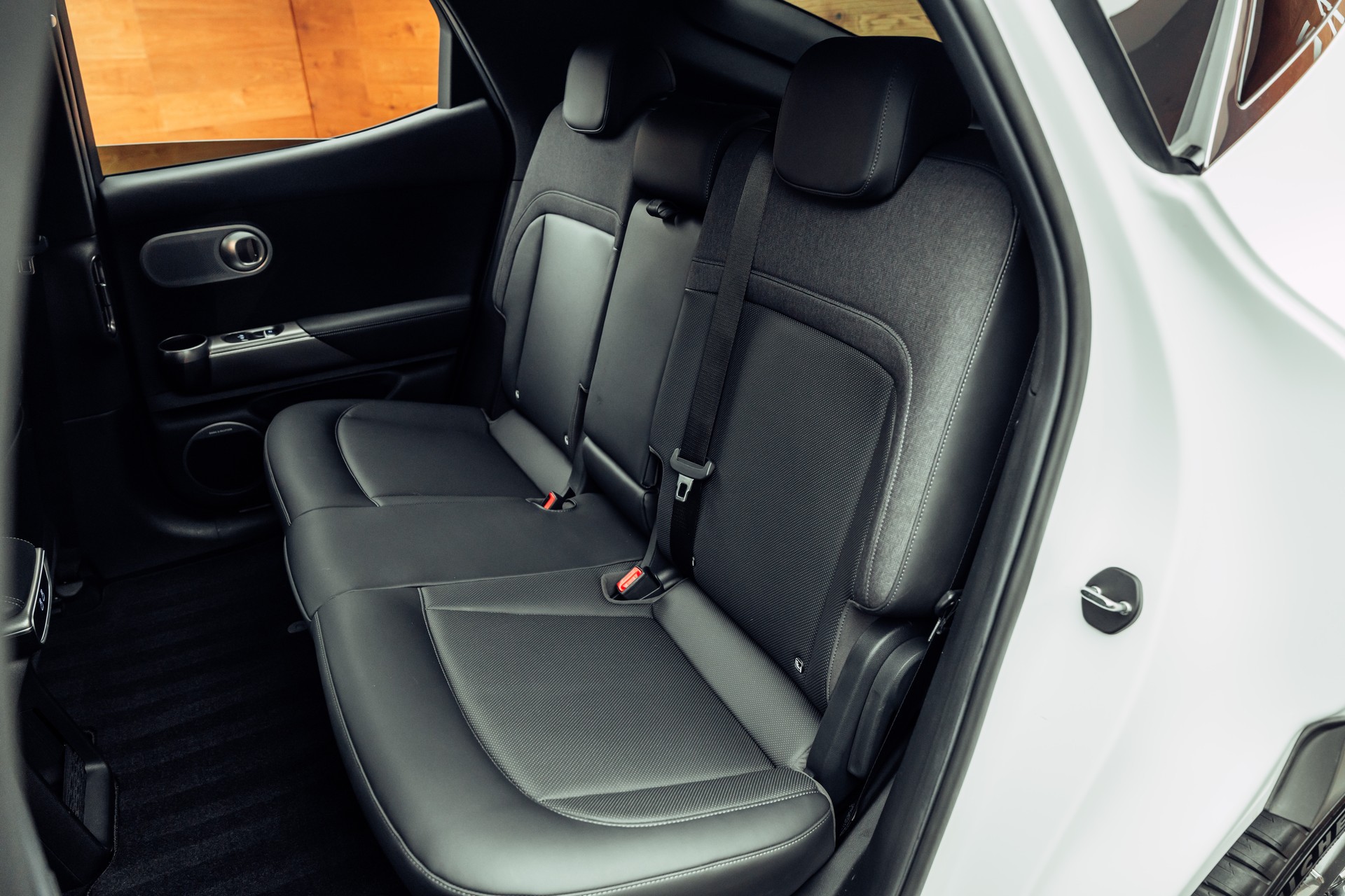 GENESIS GV60 77.4 kWh Sport AWD-image-7