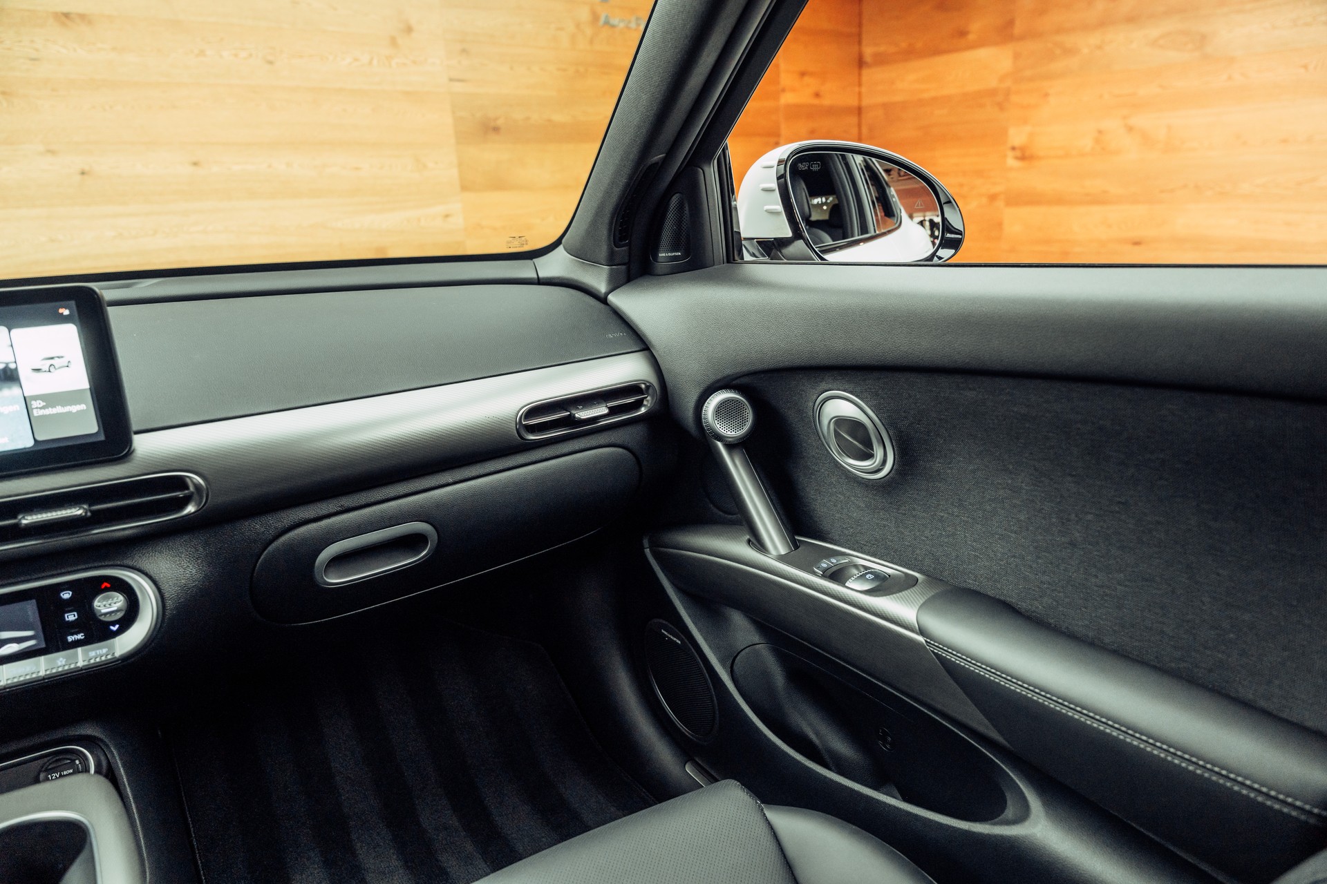 GENESIS GV60 77.4 kWh Sport AWD-image-10