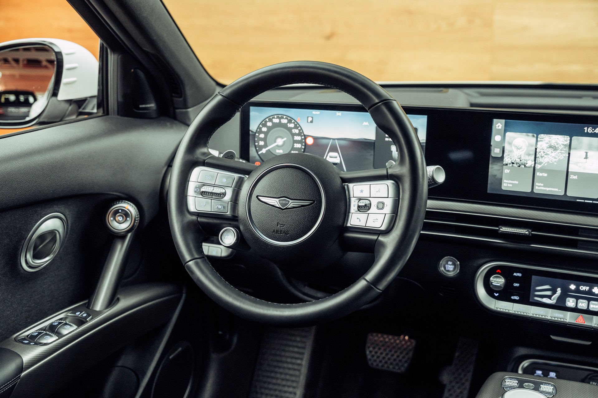GENESIS GV60 77.4 kWh Sport AWD-image-15