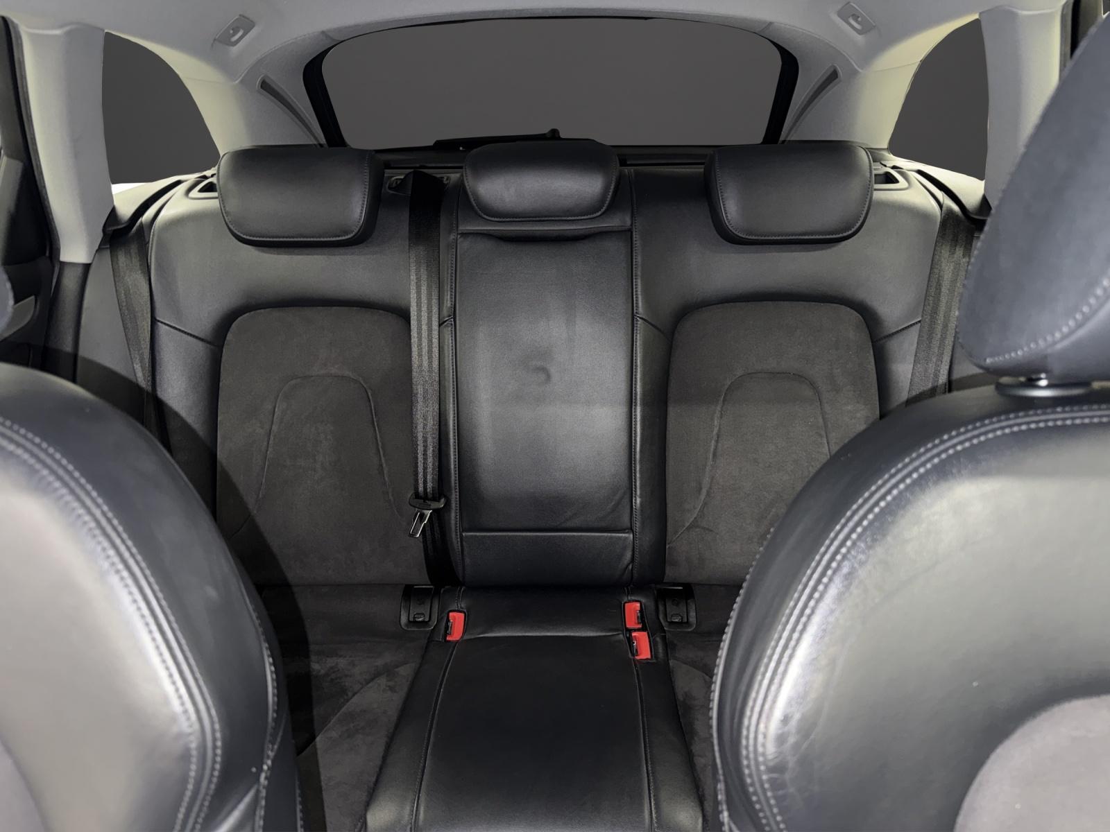 AUDI A4 allroad 3.0 TDI quattro S-tronic-image-9