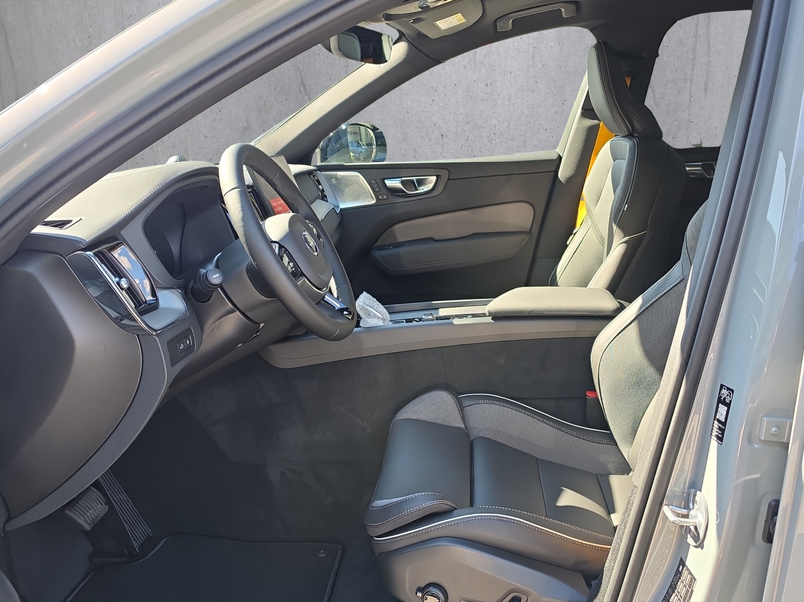 VOLVO XC60 T8 eAWD PluginHybrid Polestar Geartronic-image-8