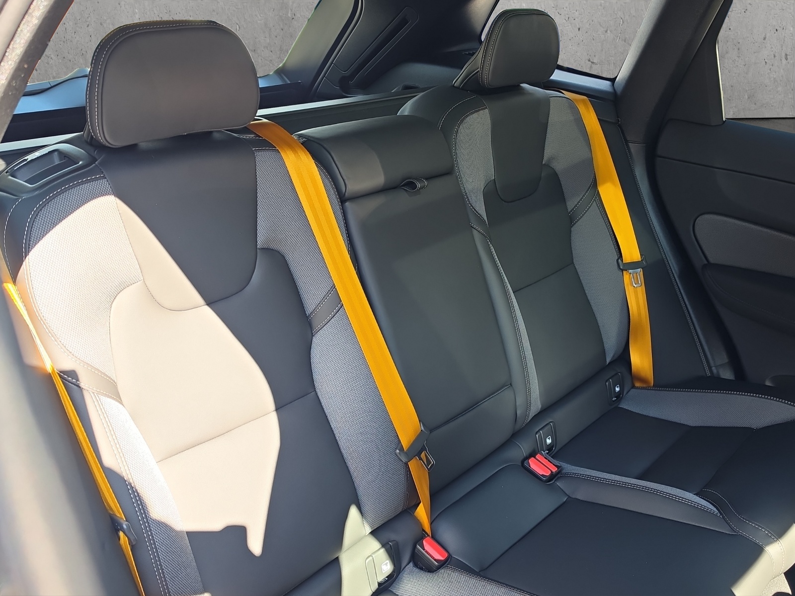 VOLVO XC60 T8 eAWD PluginHybrid Polestar Geartronic-image-14