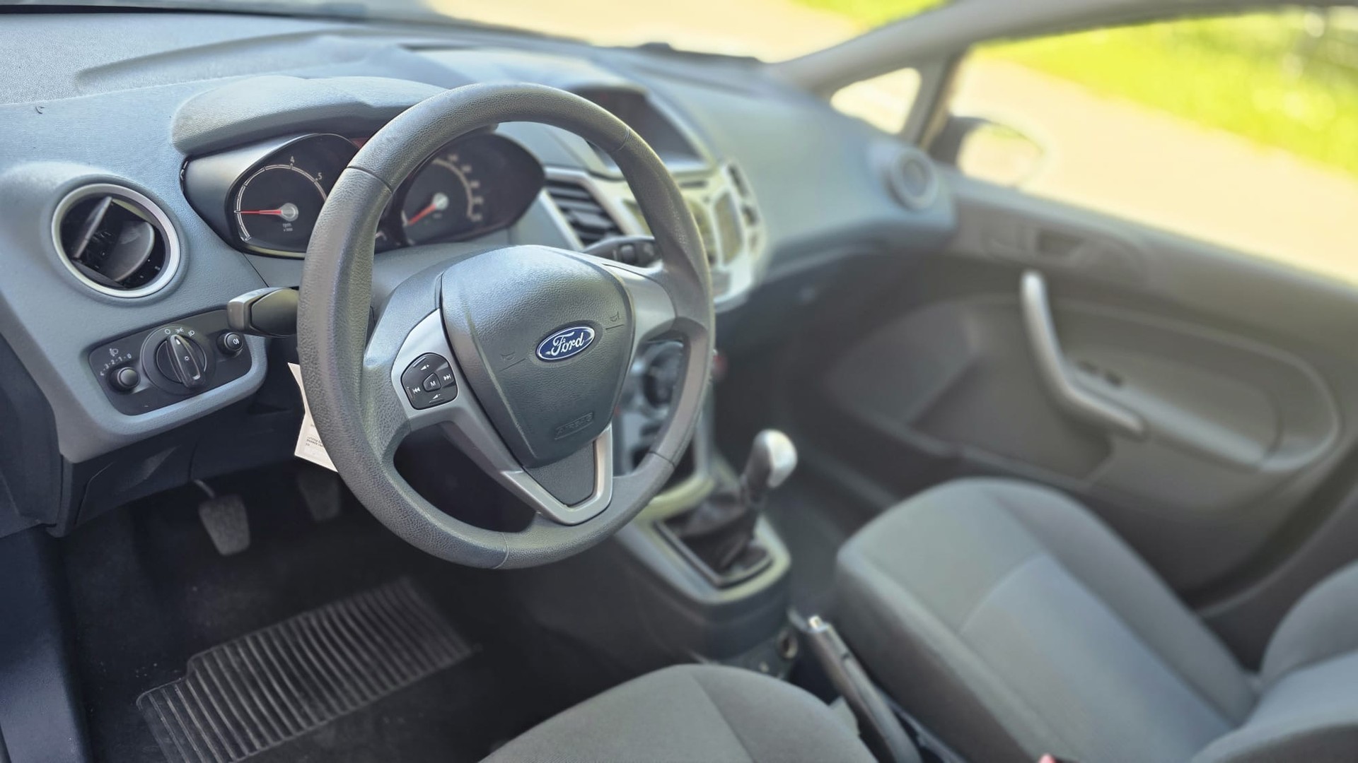 FORD Fiesta 1.25 16V Trend+-image-11