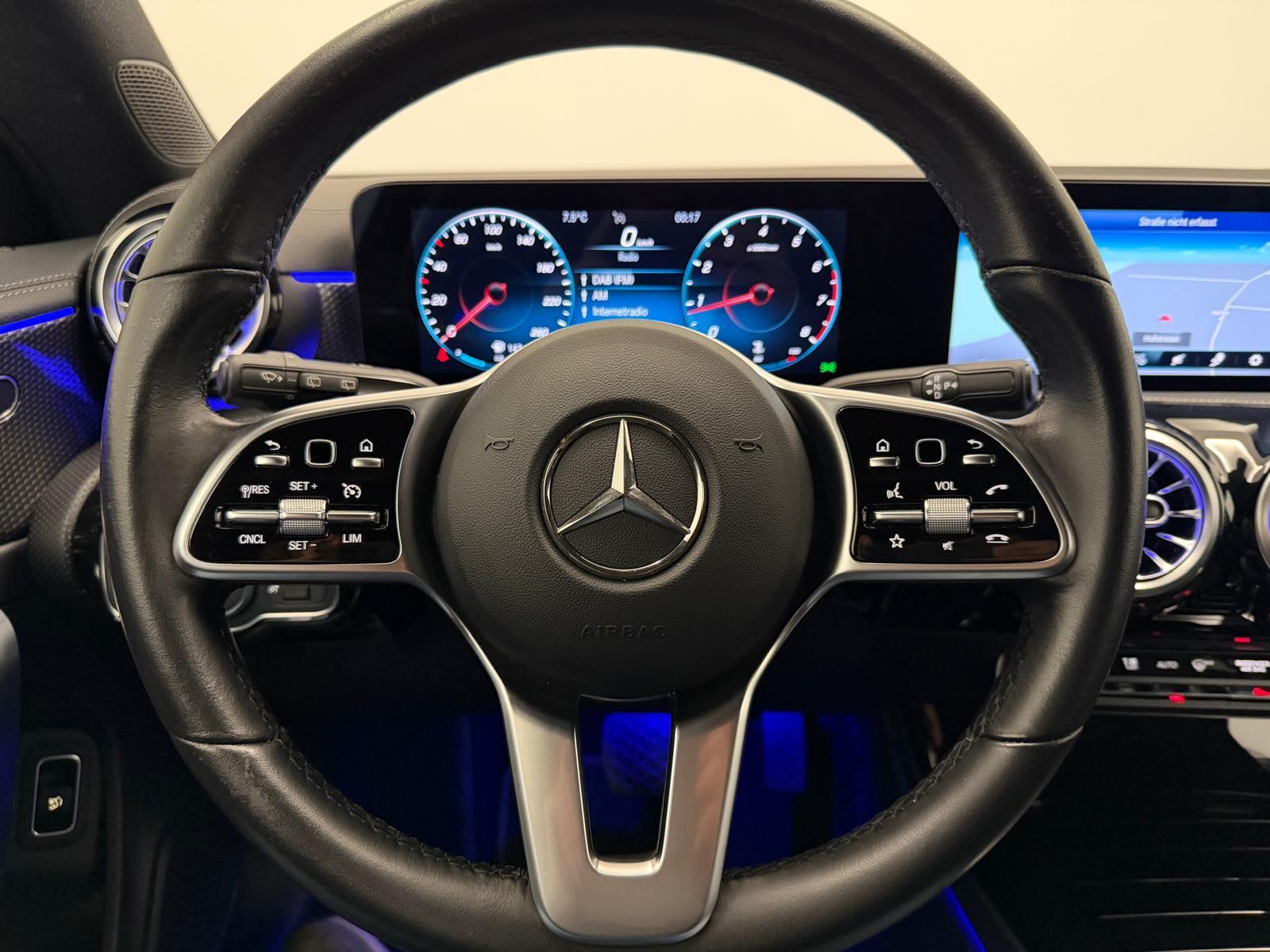 MERCEDES-BENZ CLA 200 Progressive Shooting Brake-image-14