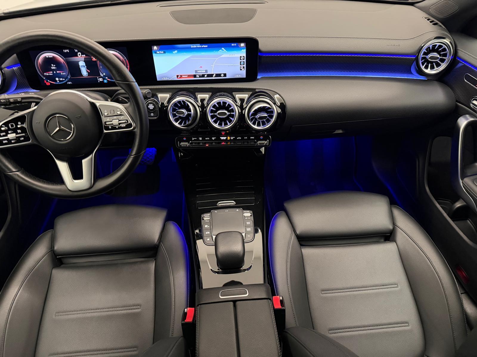MERCEDES-BENZ CLA 200 Progressive Shooting Brake-image-12