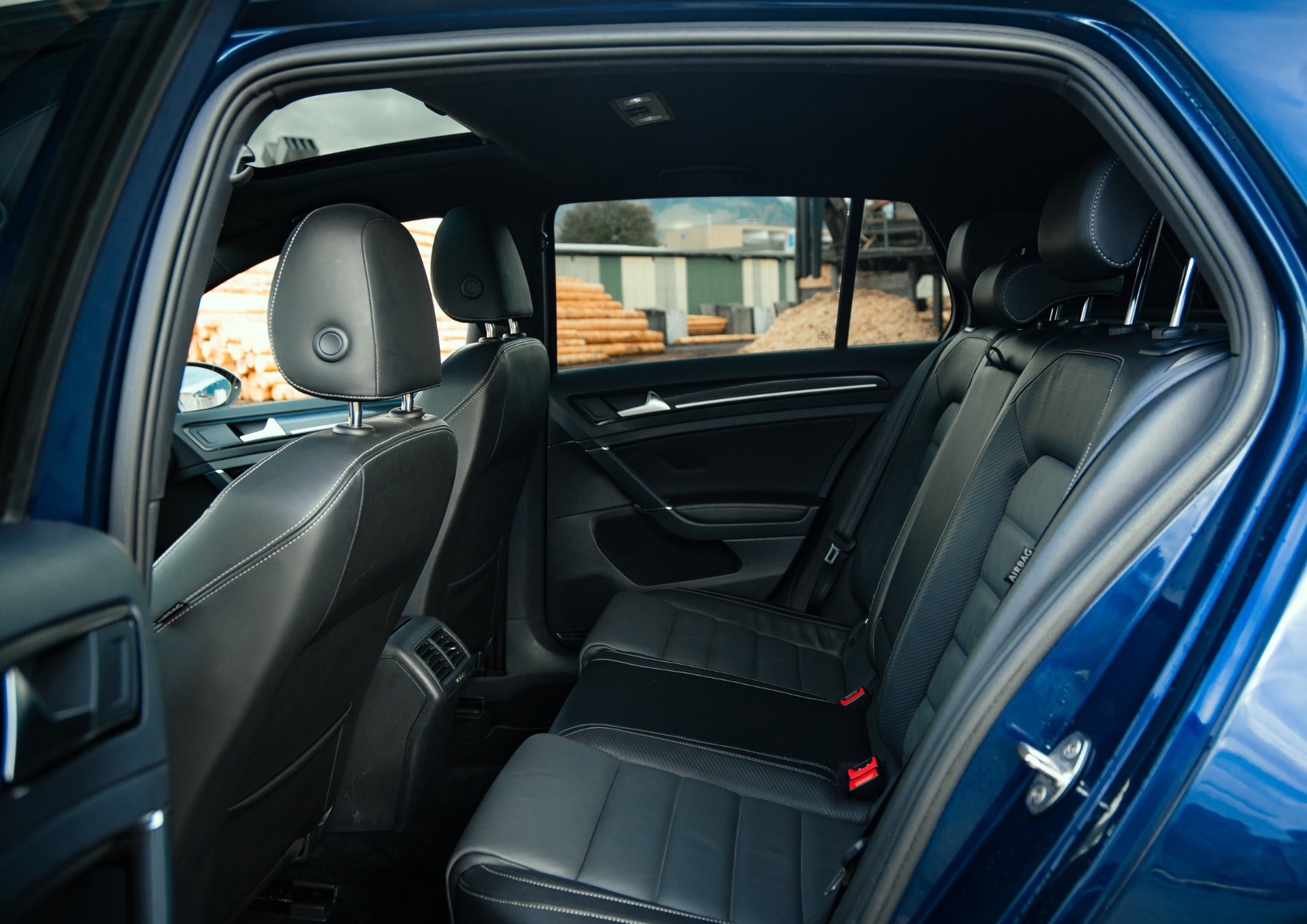VW 2.0 TSI R DSG 4motion-image-17