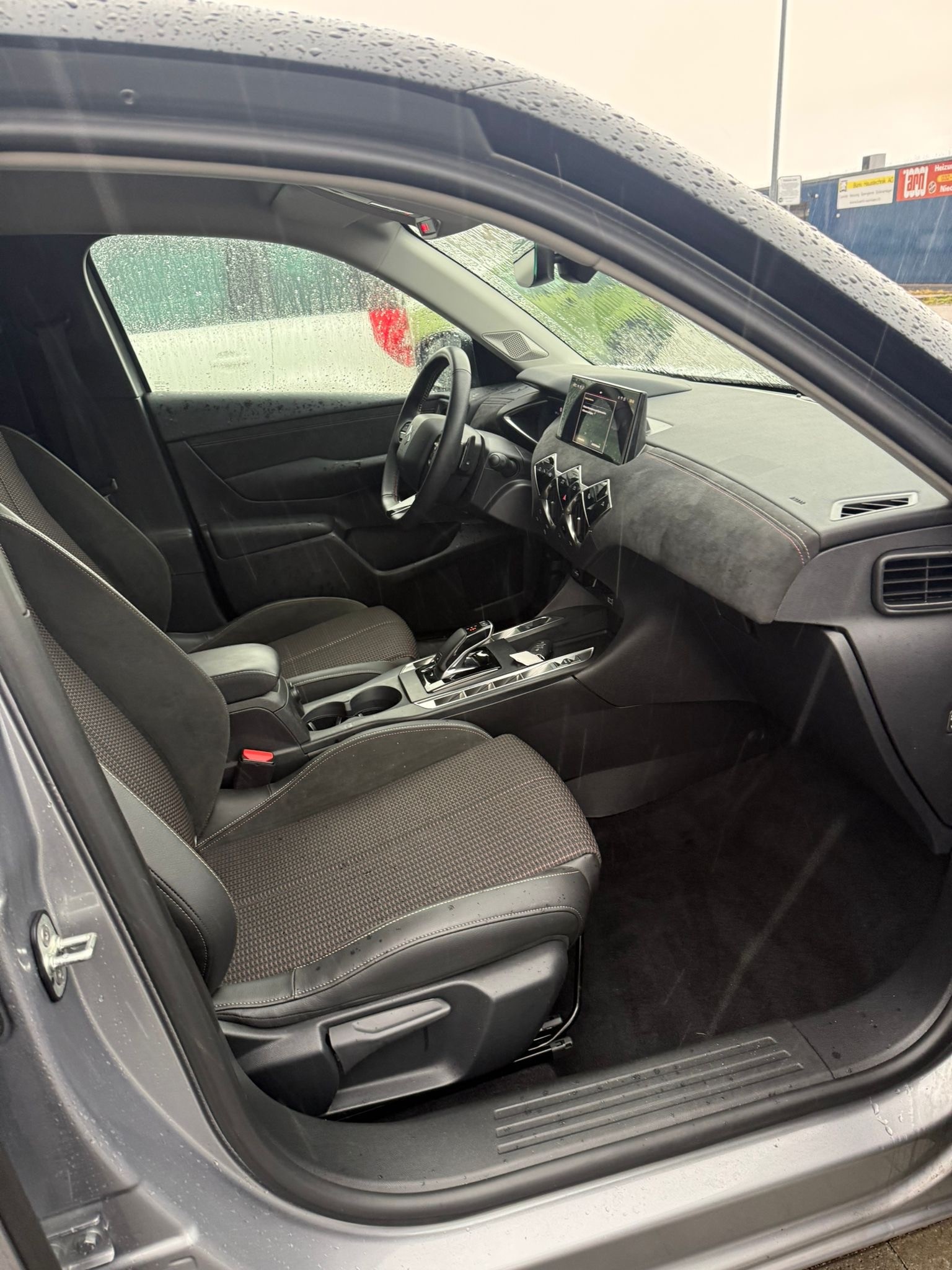 DS AUTOMOBILES DS 3 1.2 PureTech Ligne Noire EAT8-image-12