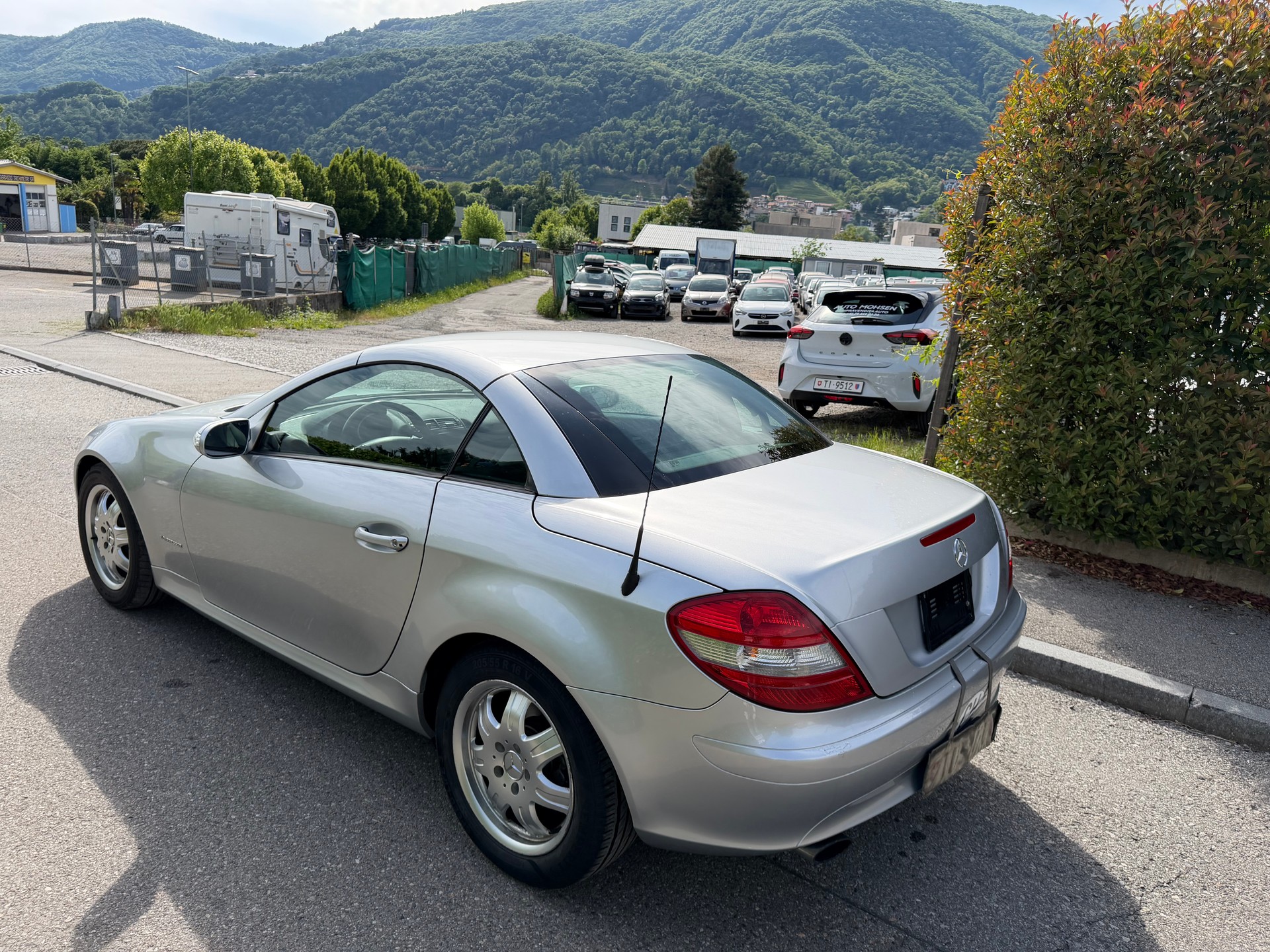 MERCEDES-BENZ SLK 200 Kompressor-image-11
