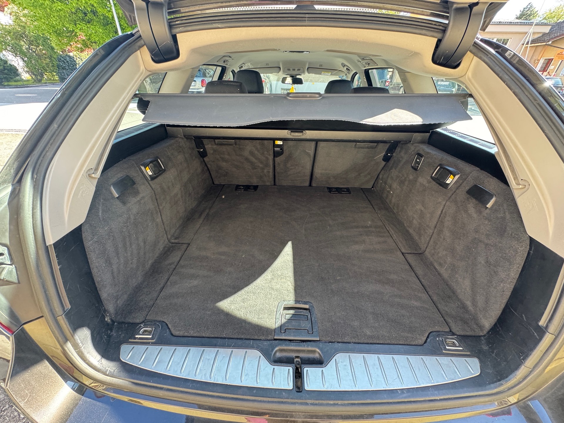 BMW 520d Touring xDrive Steptronic-image-18