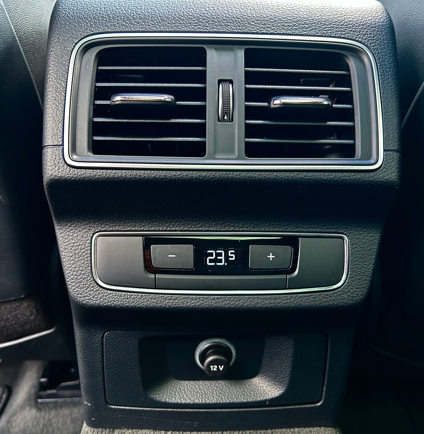 AUDI SQ5 3.0 TFSI quattro S-tronic-Schiebedach-el.Sitzverstellung-Luftfahrwerk-AHK-Virtual Cokpit-Adaptiver Tempomat-image-10