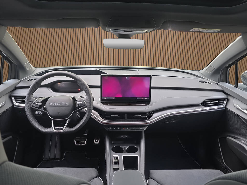 SKODA Enyaq IV 85x SportLine 4x4 MAXX-image-18
