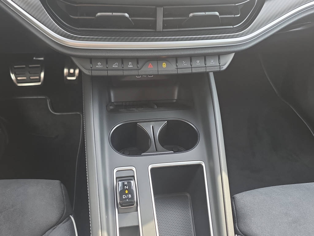 SKODA Enyaq IV 85x SportLine 4x4 MAXX-image-28