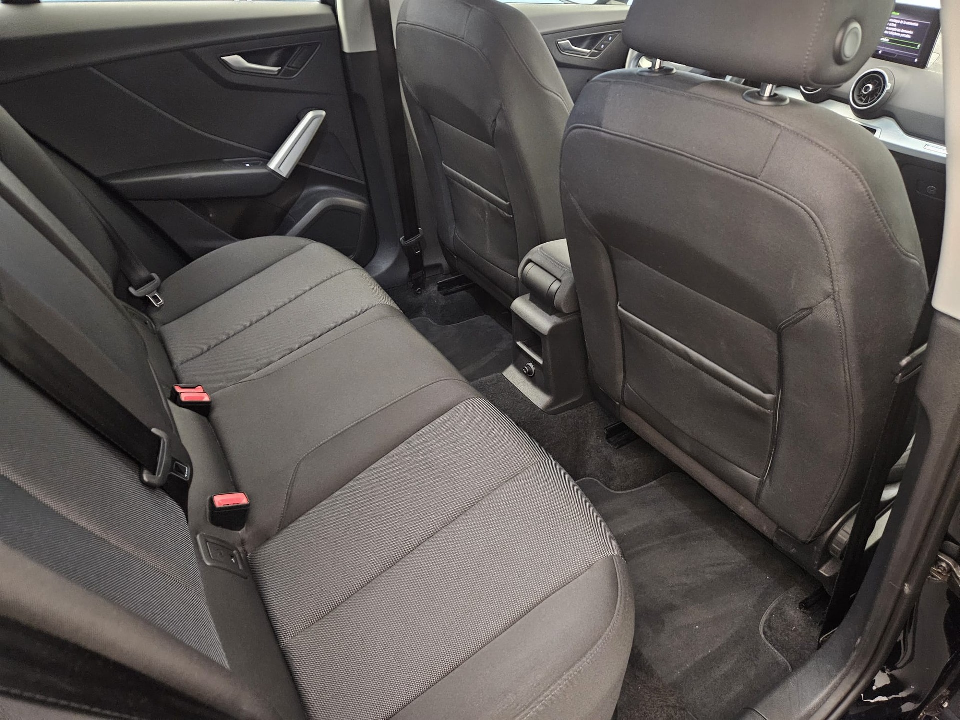 AUDI Q2 40 TFSI Attraction quattro S-tronic-image-13