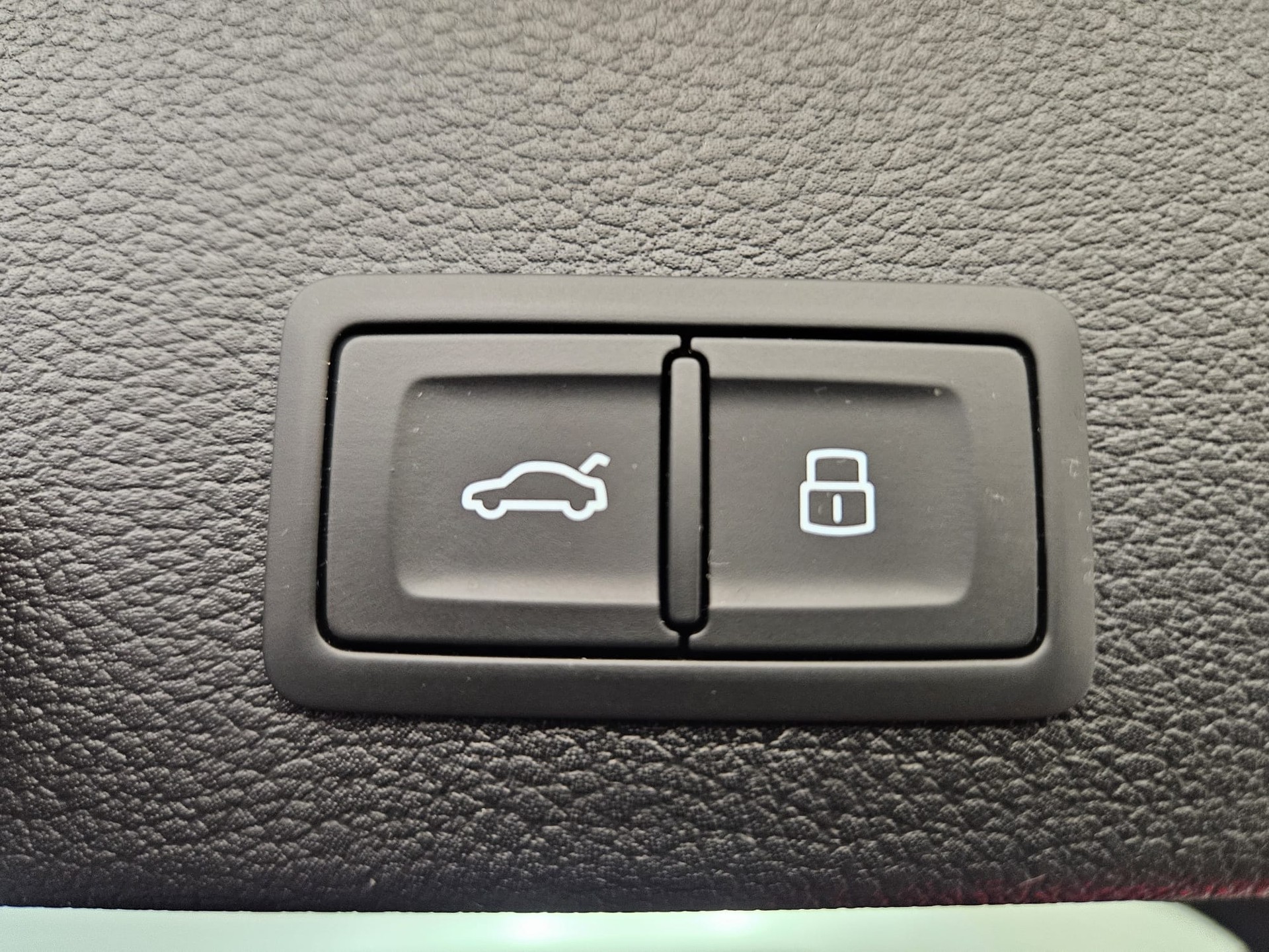 AUDI Q2 40 TFSI Attraction quattro S-tronic-image-15